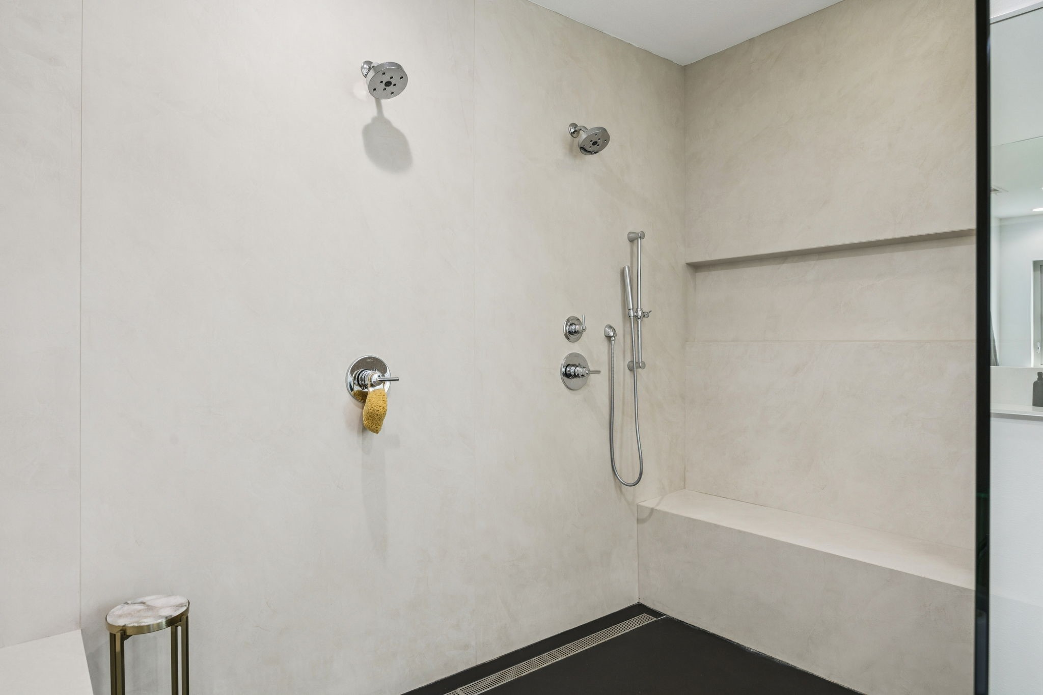 5616 Longview Street