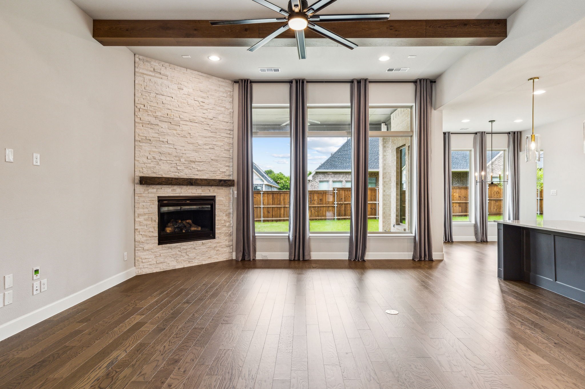 2232 Grey September Street