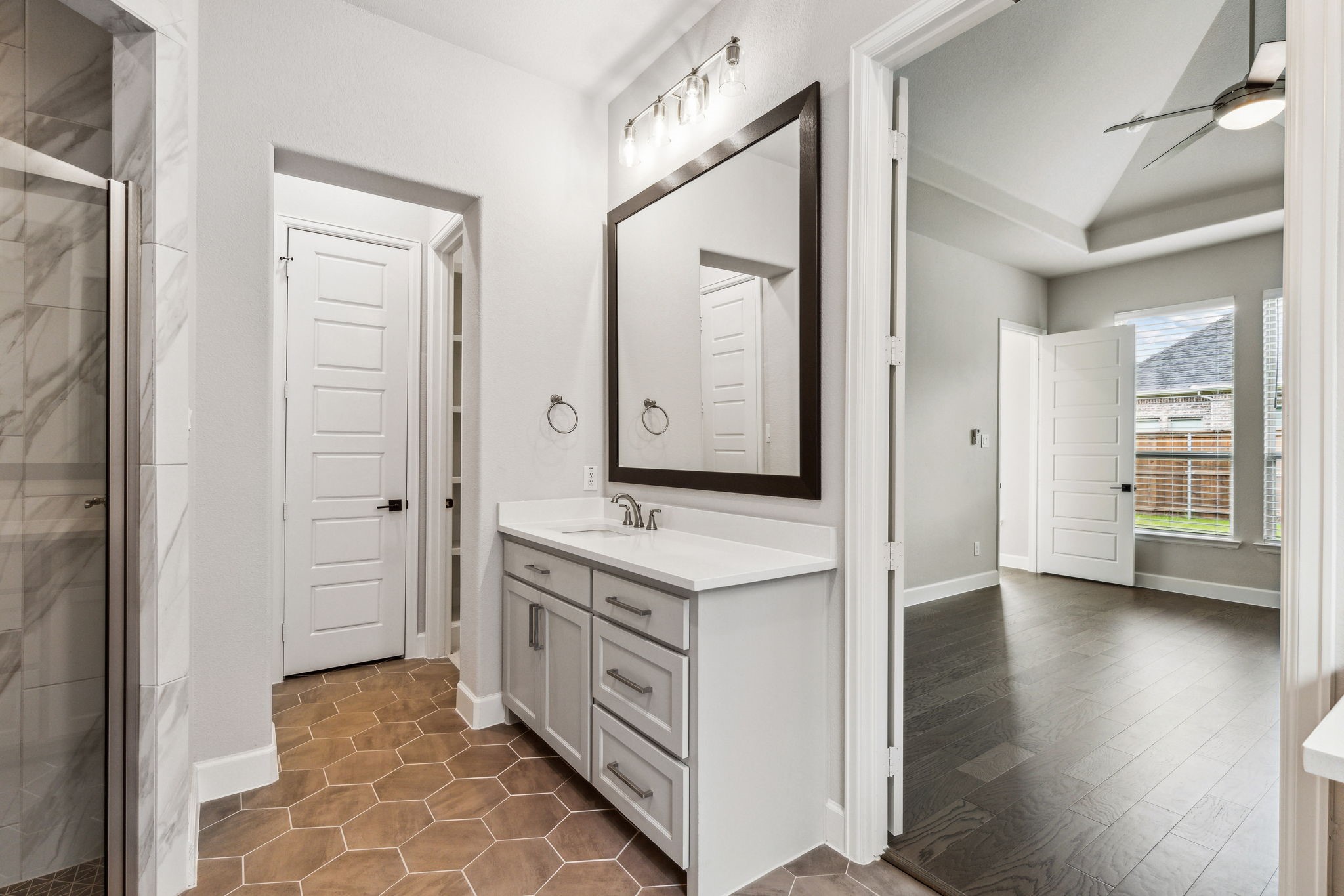 2232 Grey September Street