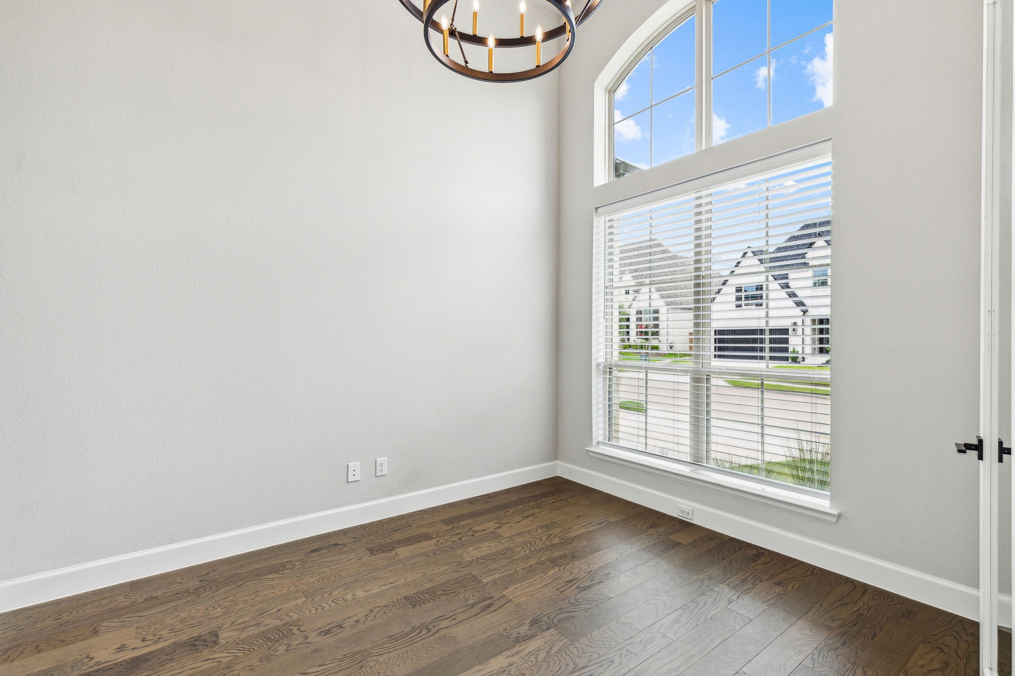 2232 Grey September Street