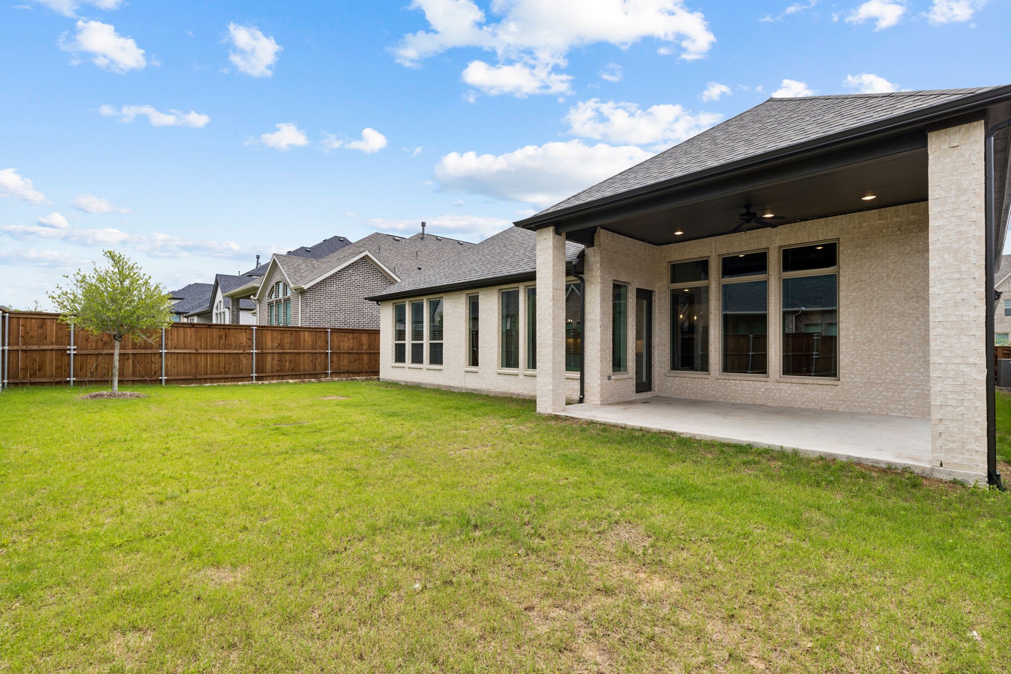 2232 Grey September Street