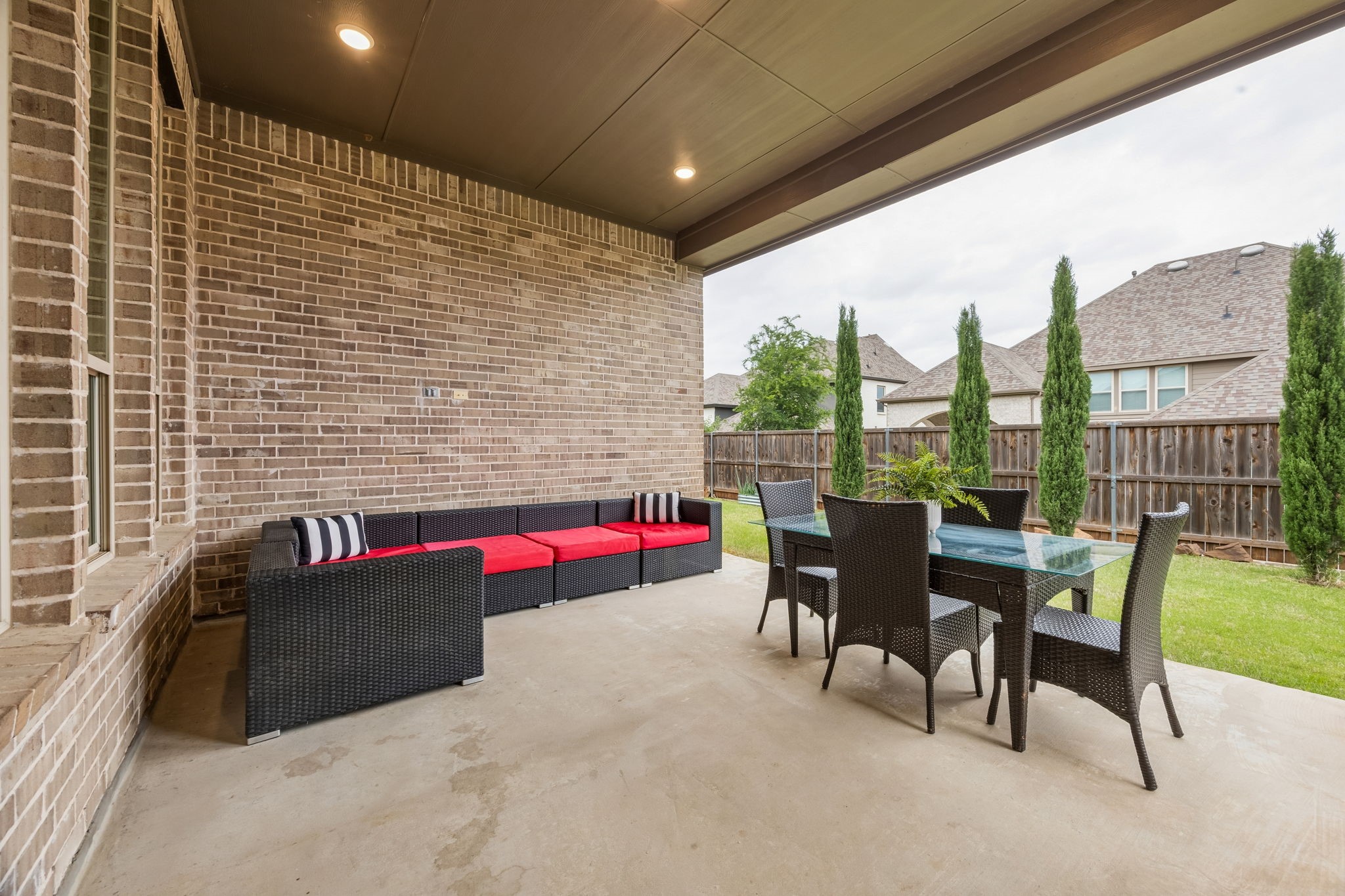 1950 Foxglen Drive