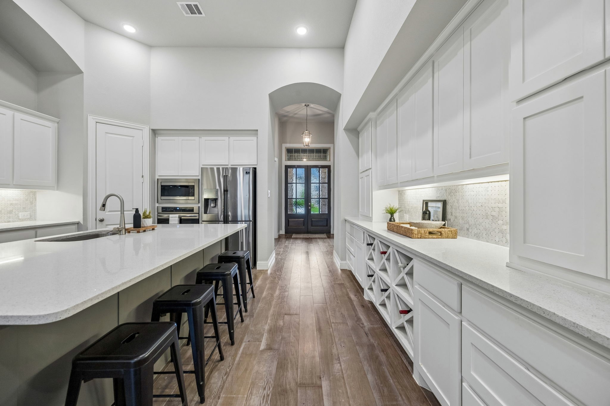 1950 Foxglen Drive