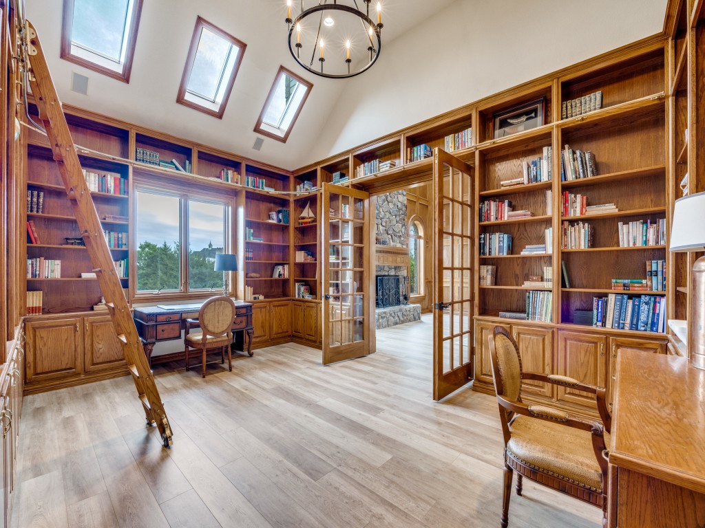 362 Woodland Hills Drive