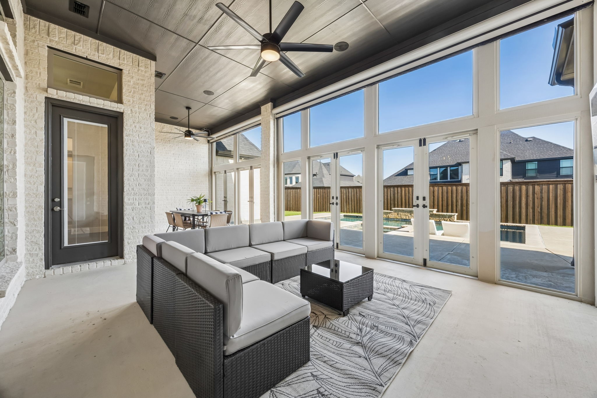 2200 Weathertop Lane