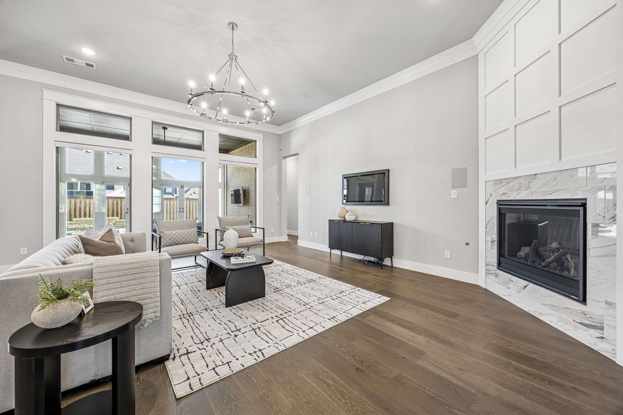2200 Weathertop Lane