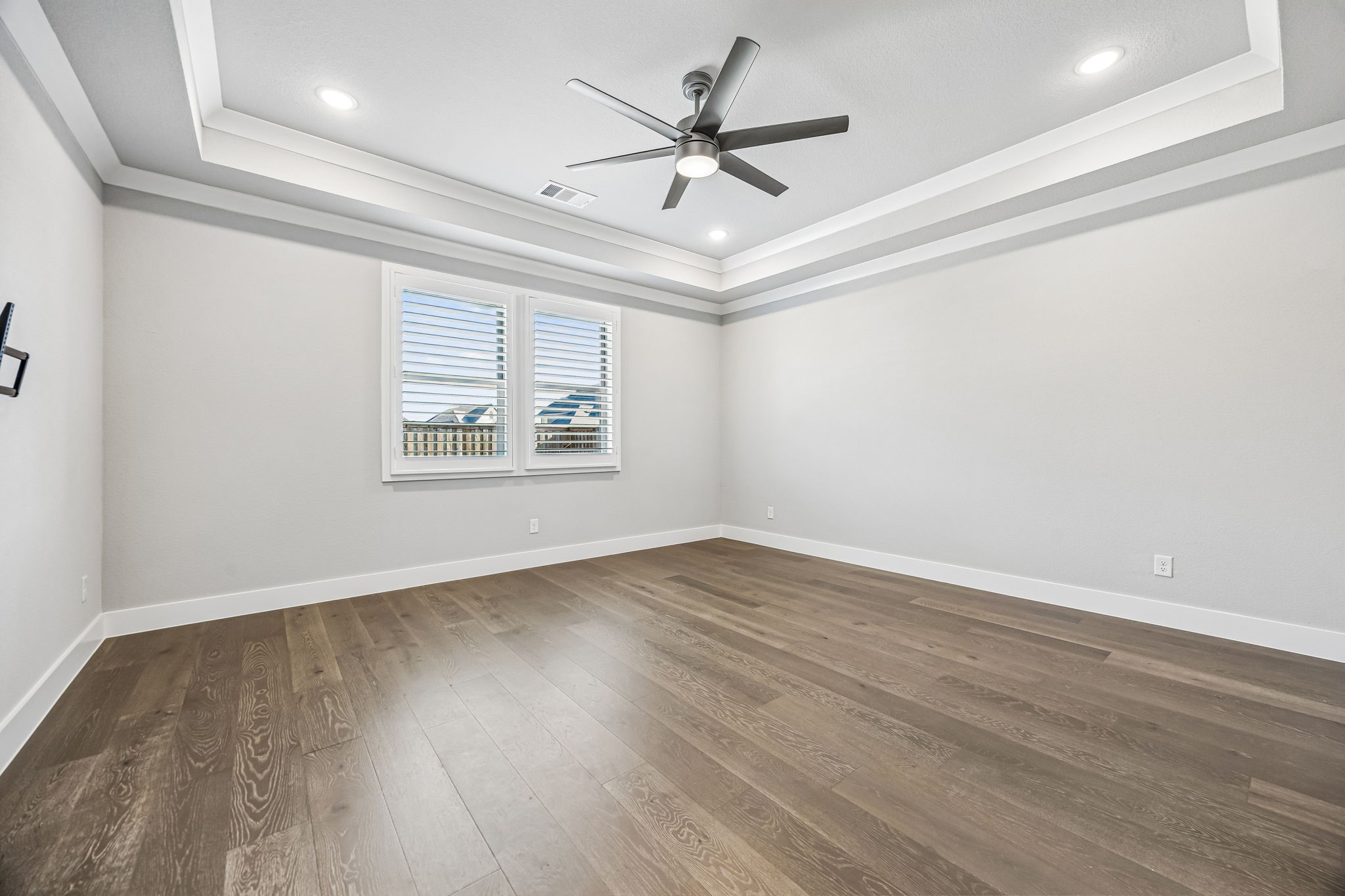 2200 Weathertop Lane