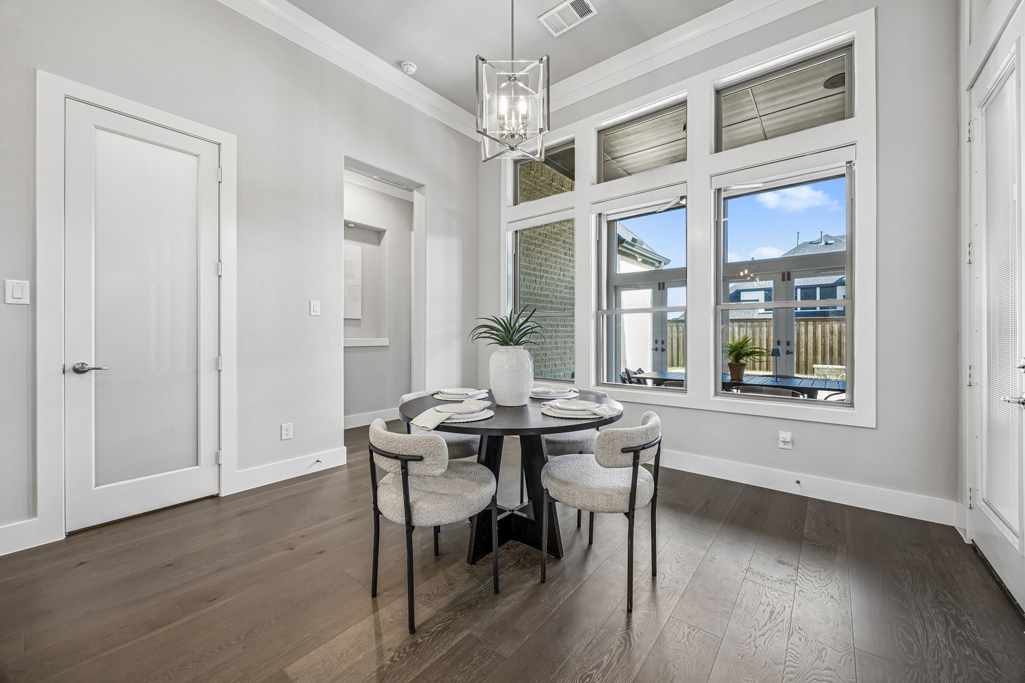 2200 Weathertop Lane
