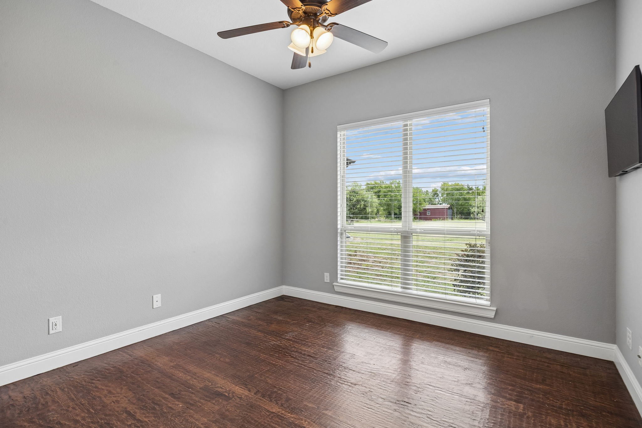 11190 County Road 309