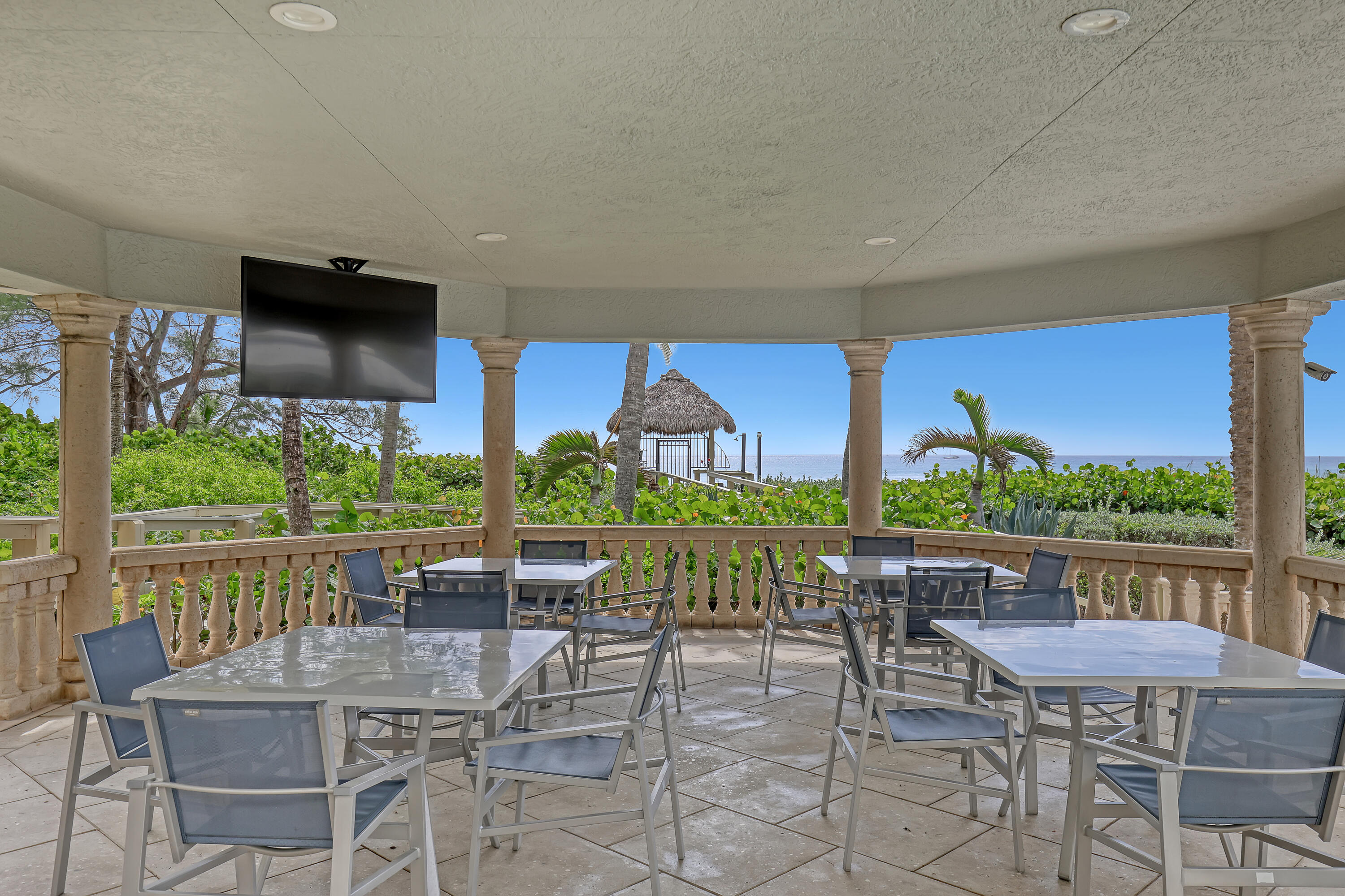3920 N Ocean Drive 9b