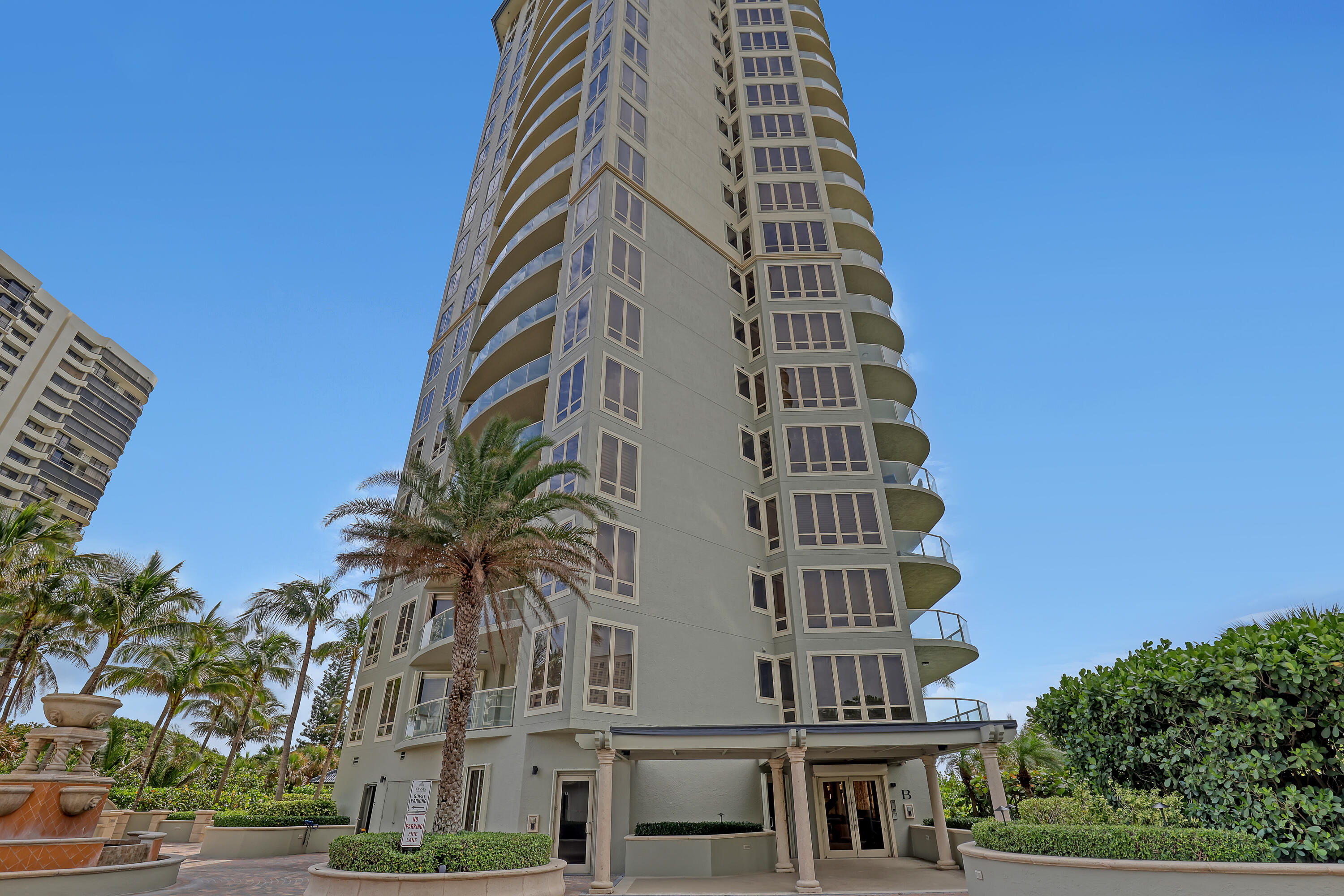 3920 N Ocean Drive 9b