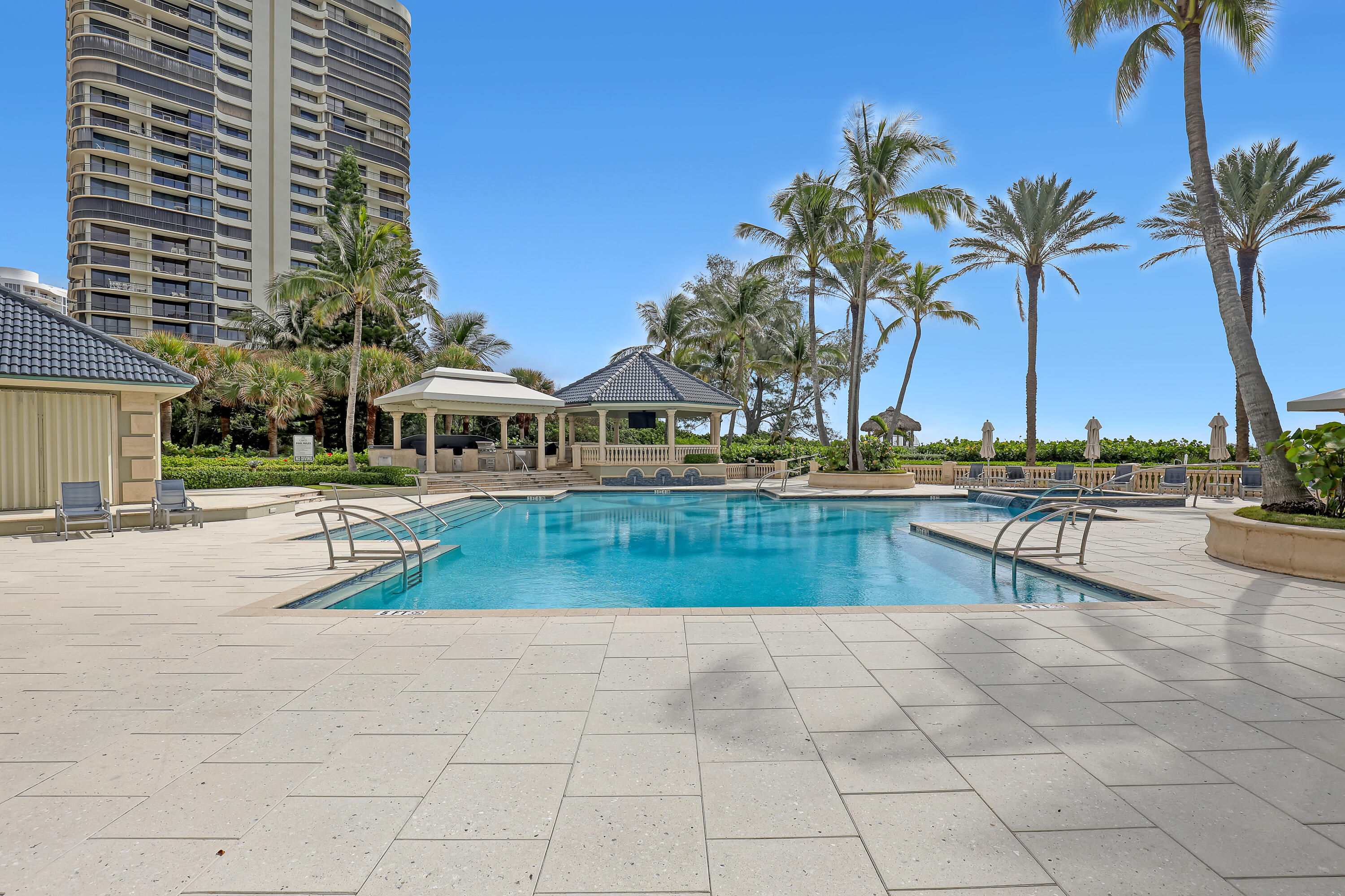 3920 N Ocean Drive 9b