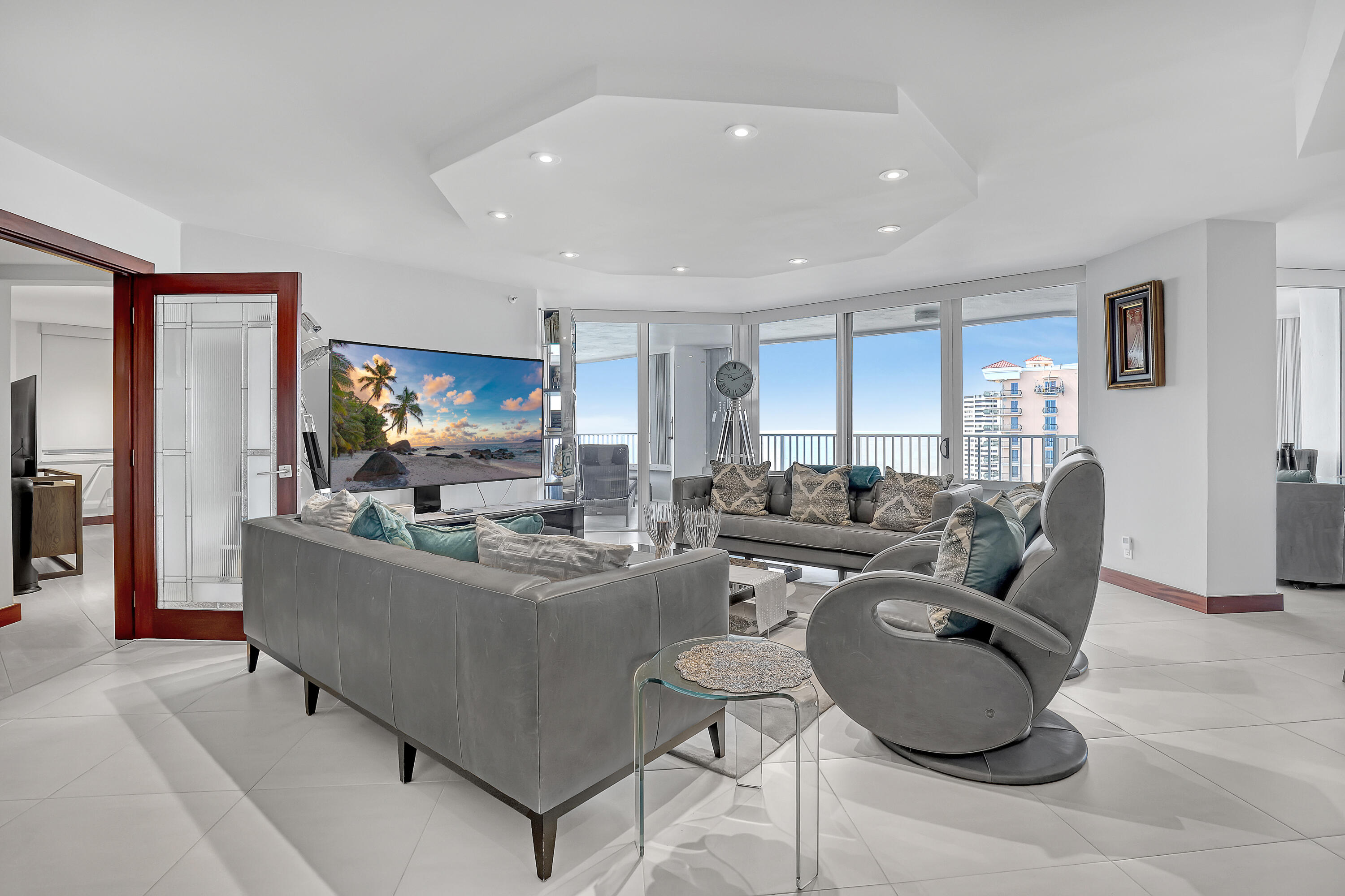5200 N Ocean Drive 1902