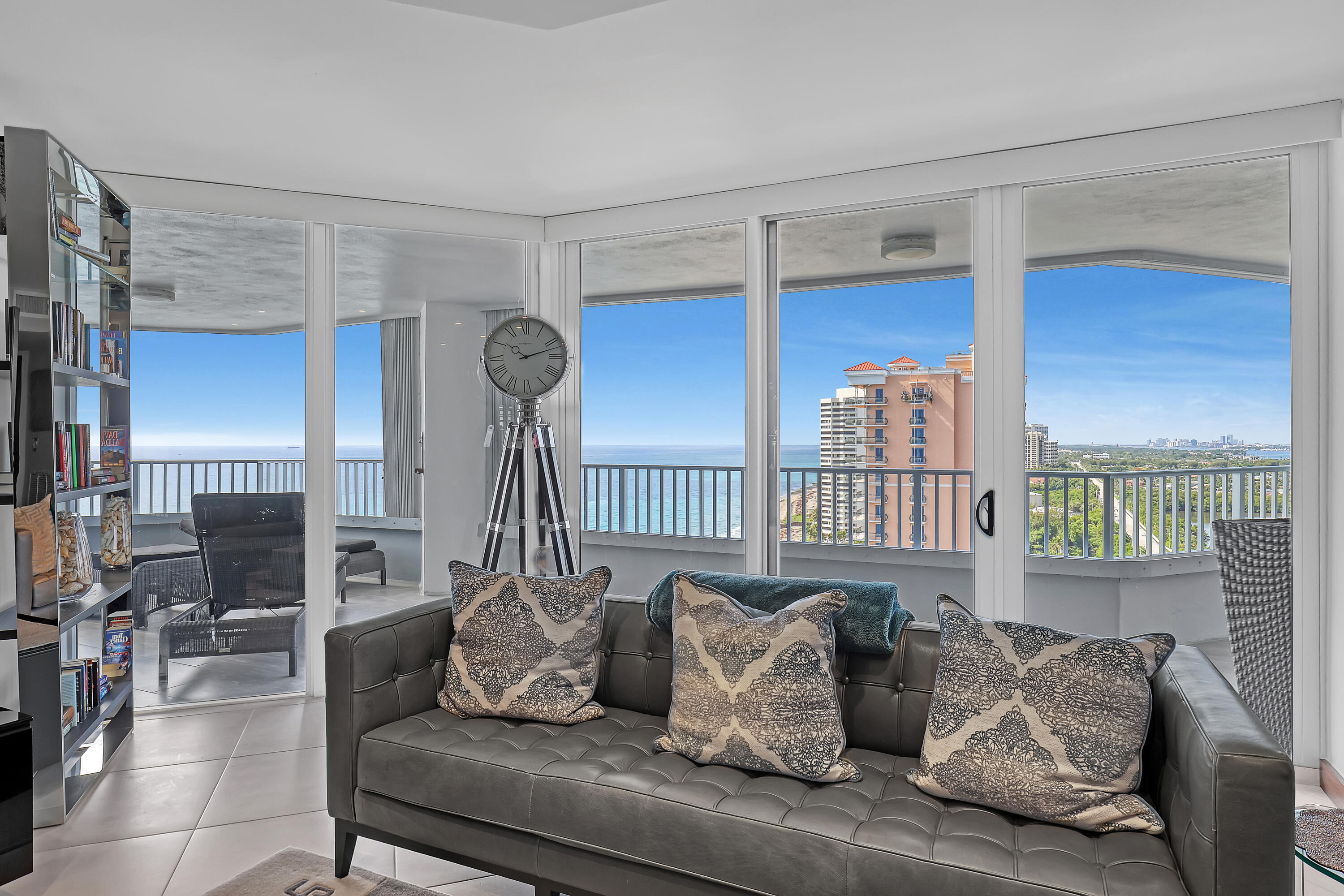 5200 N Ocean Drive 1902