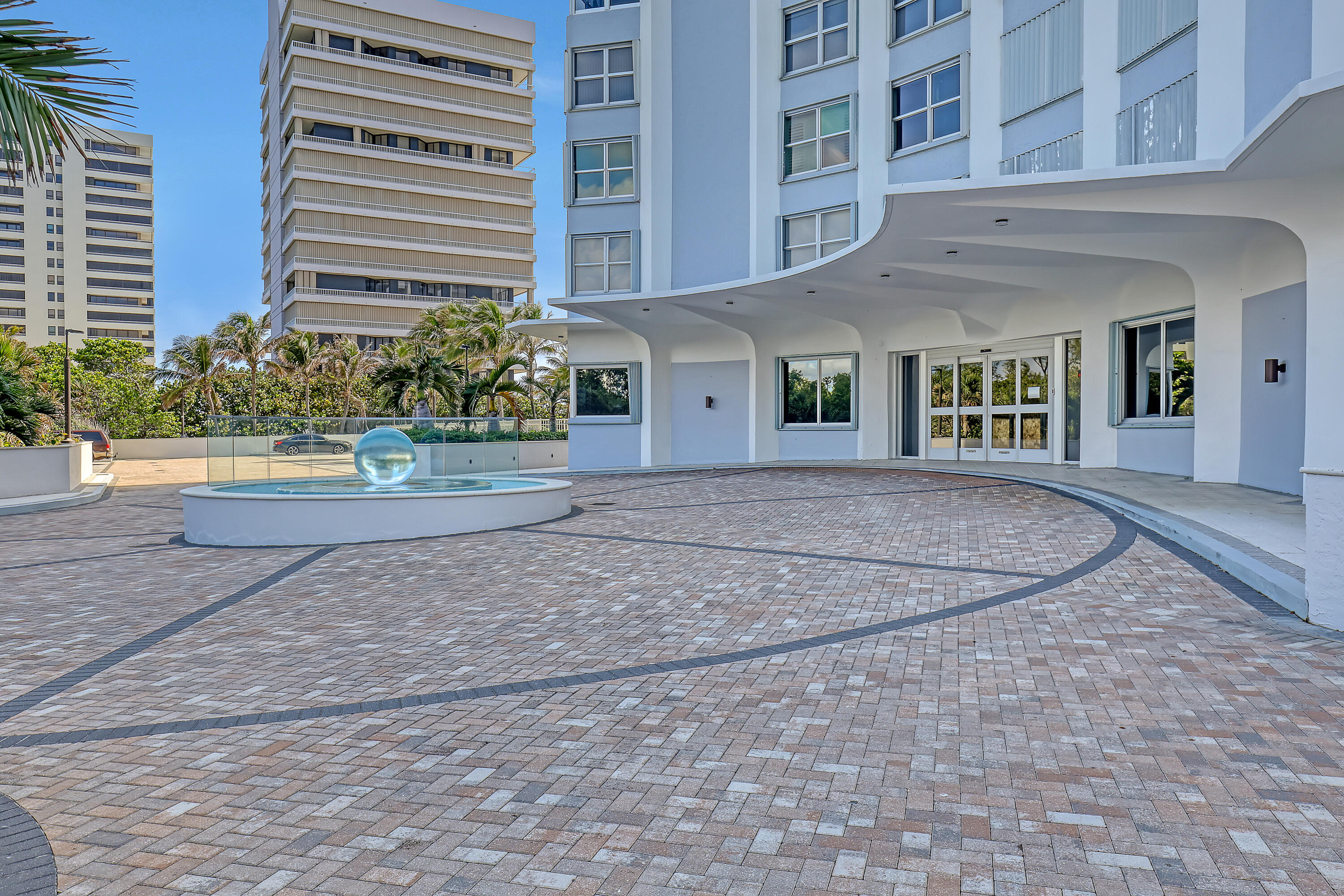 5200 N Ocean Drive 1902