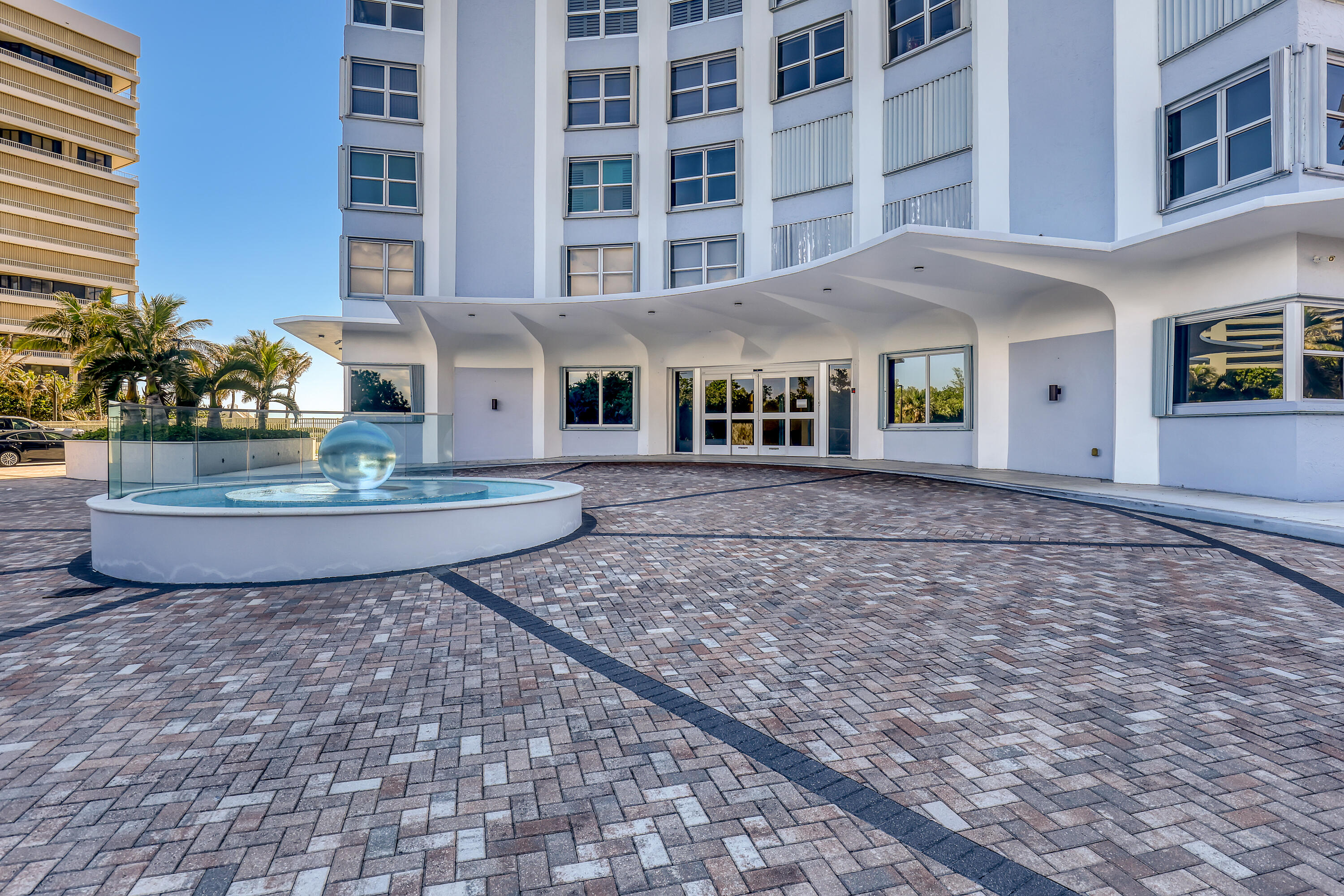 5200 N Ocean Drive 1902