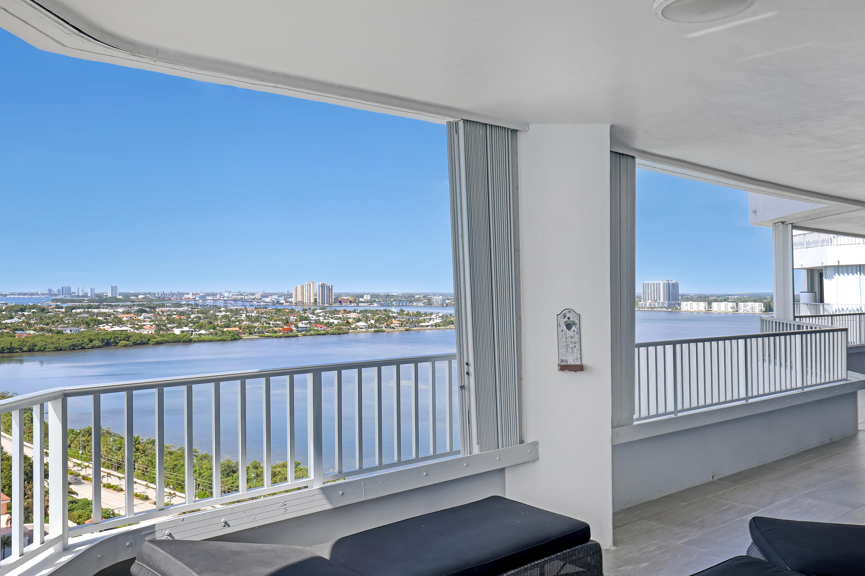 5200 N Ocean Drive 1902
