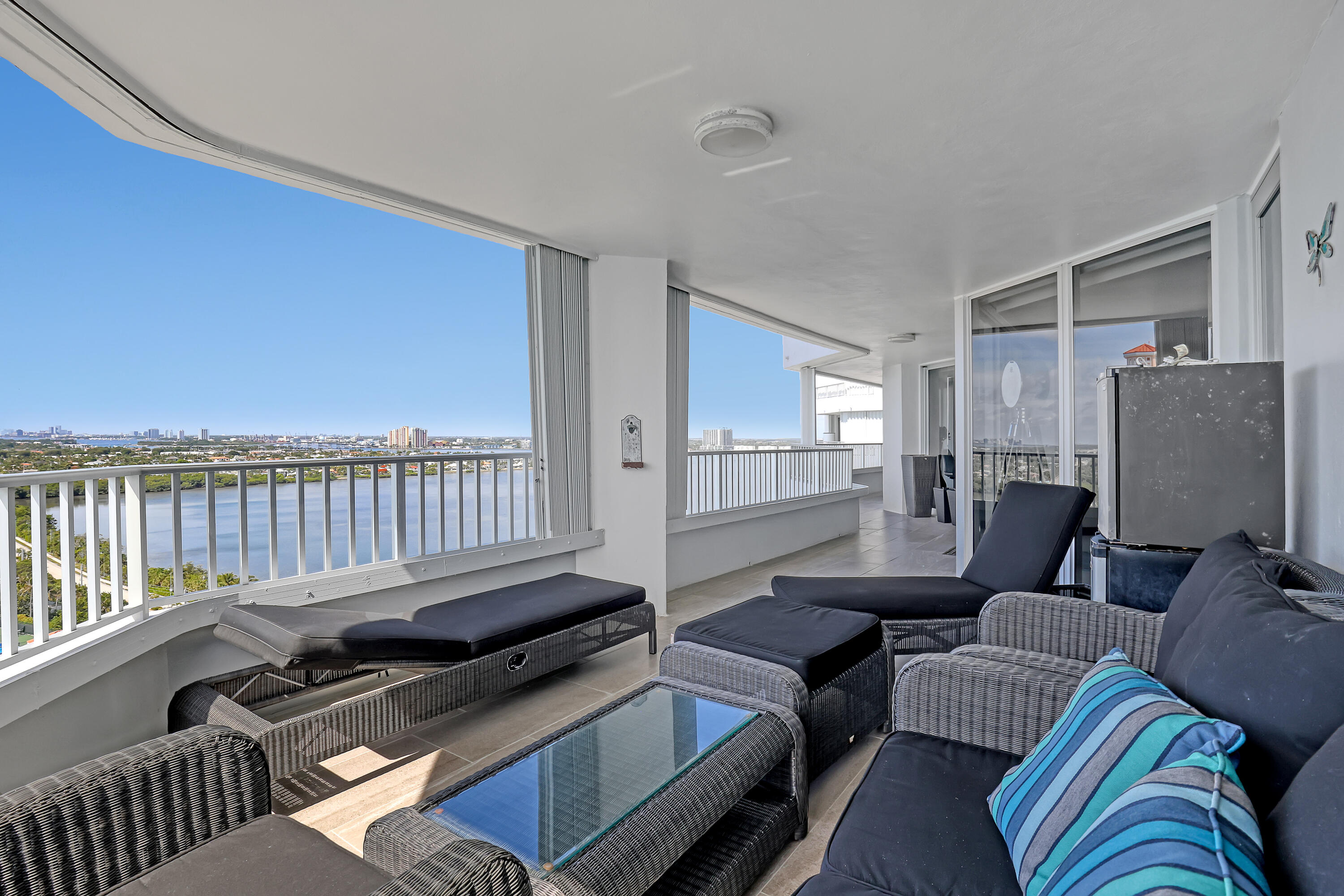 5200 N Ocean Drive 1902