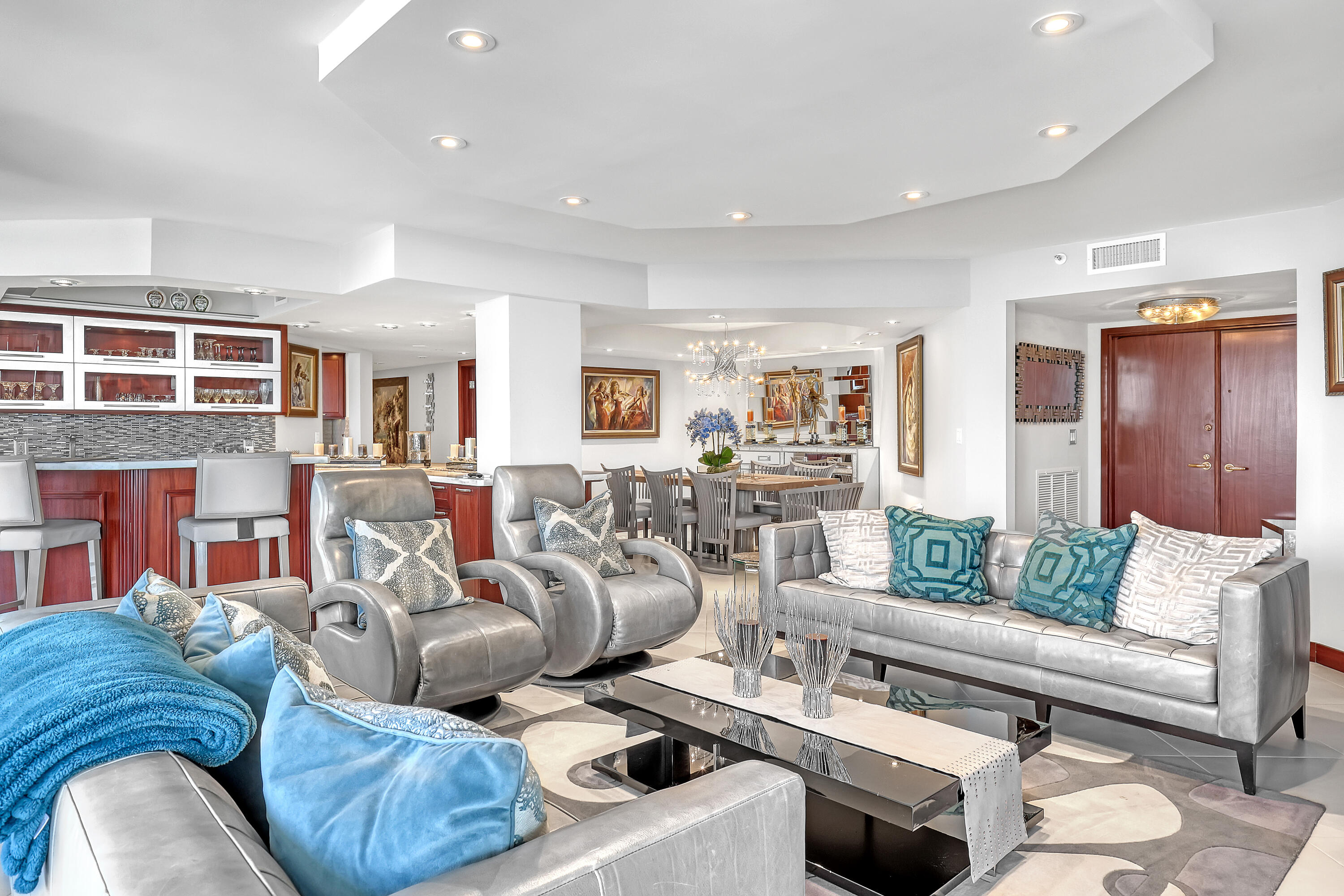 5200 N Ocean Drive 1902