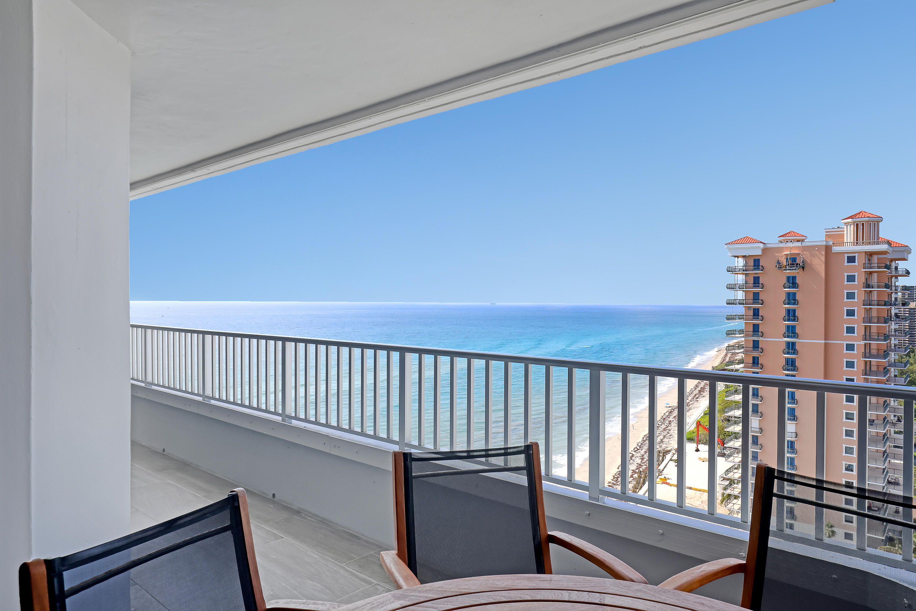 5200 N Ocean Drive 1902