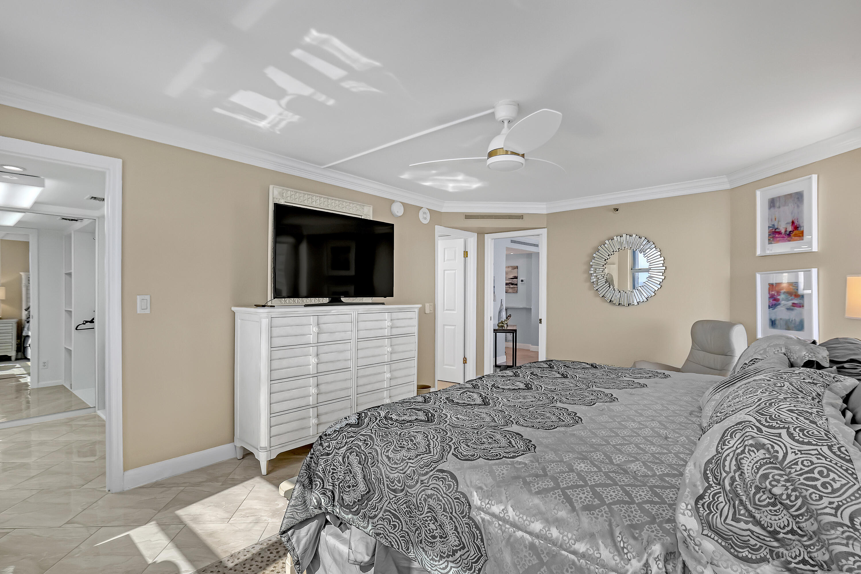 5200 N OCEAN Drive N 1201