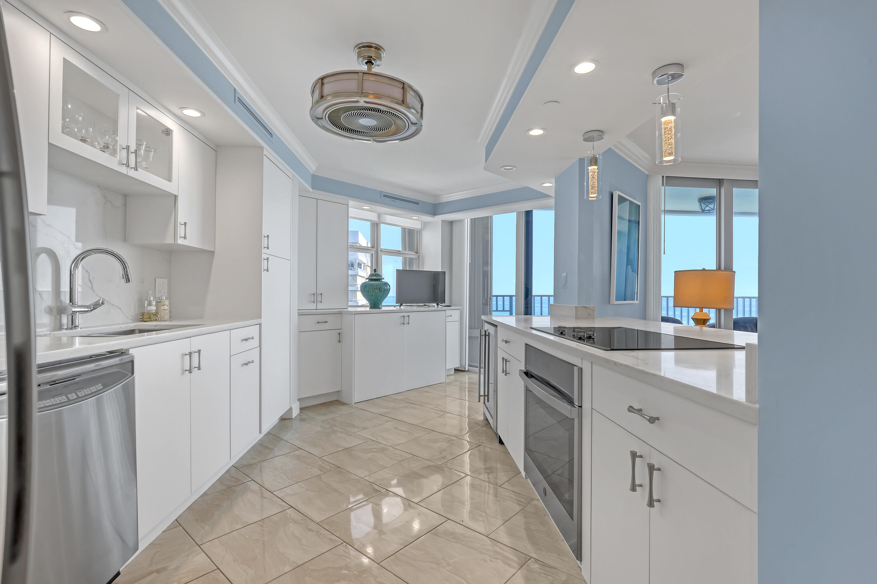 5200 N OCEAN Drive N 1201