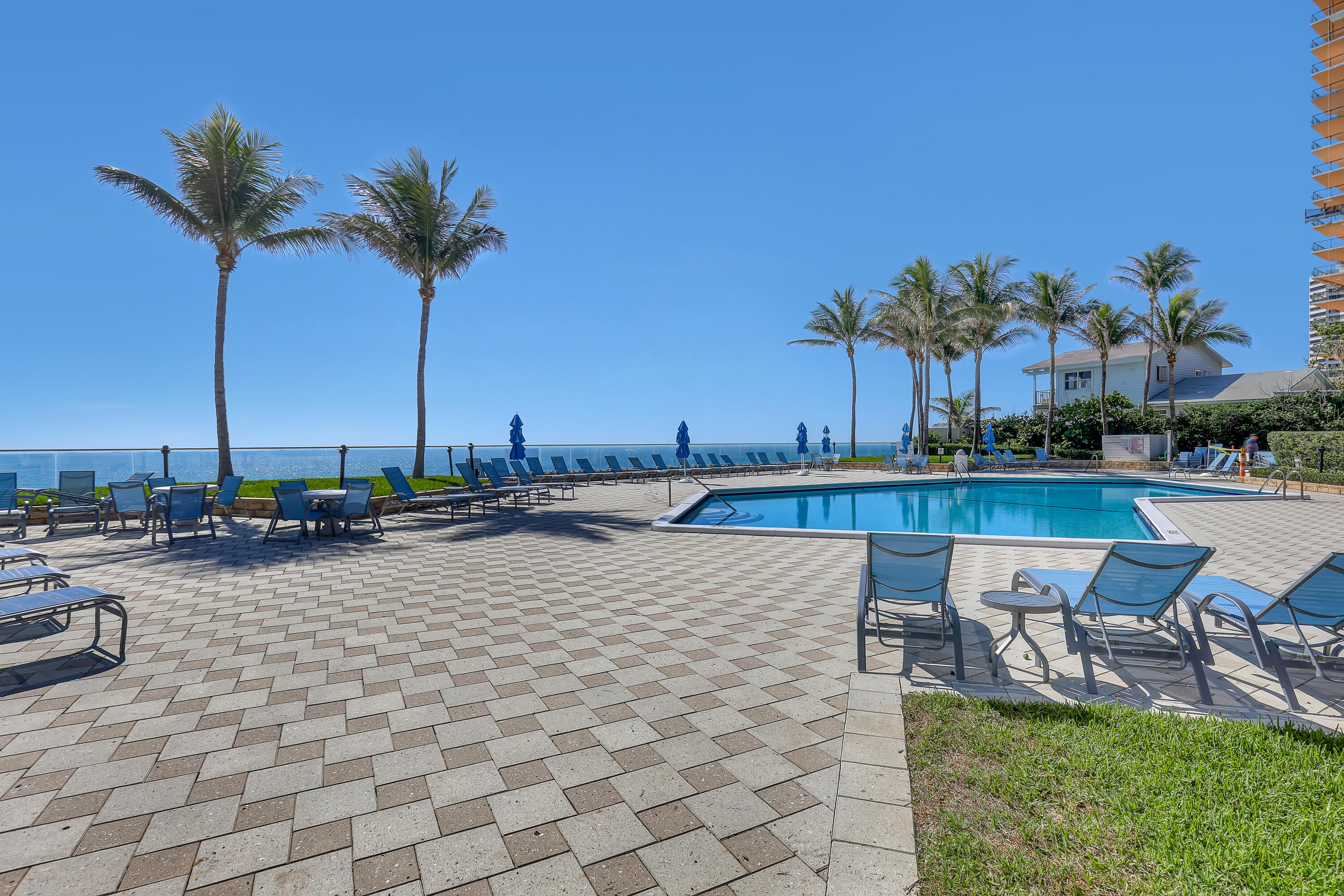 5200 N OCEAN Drive N 1201