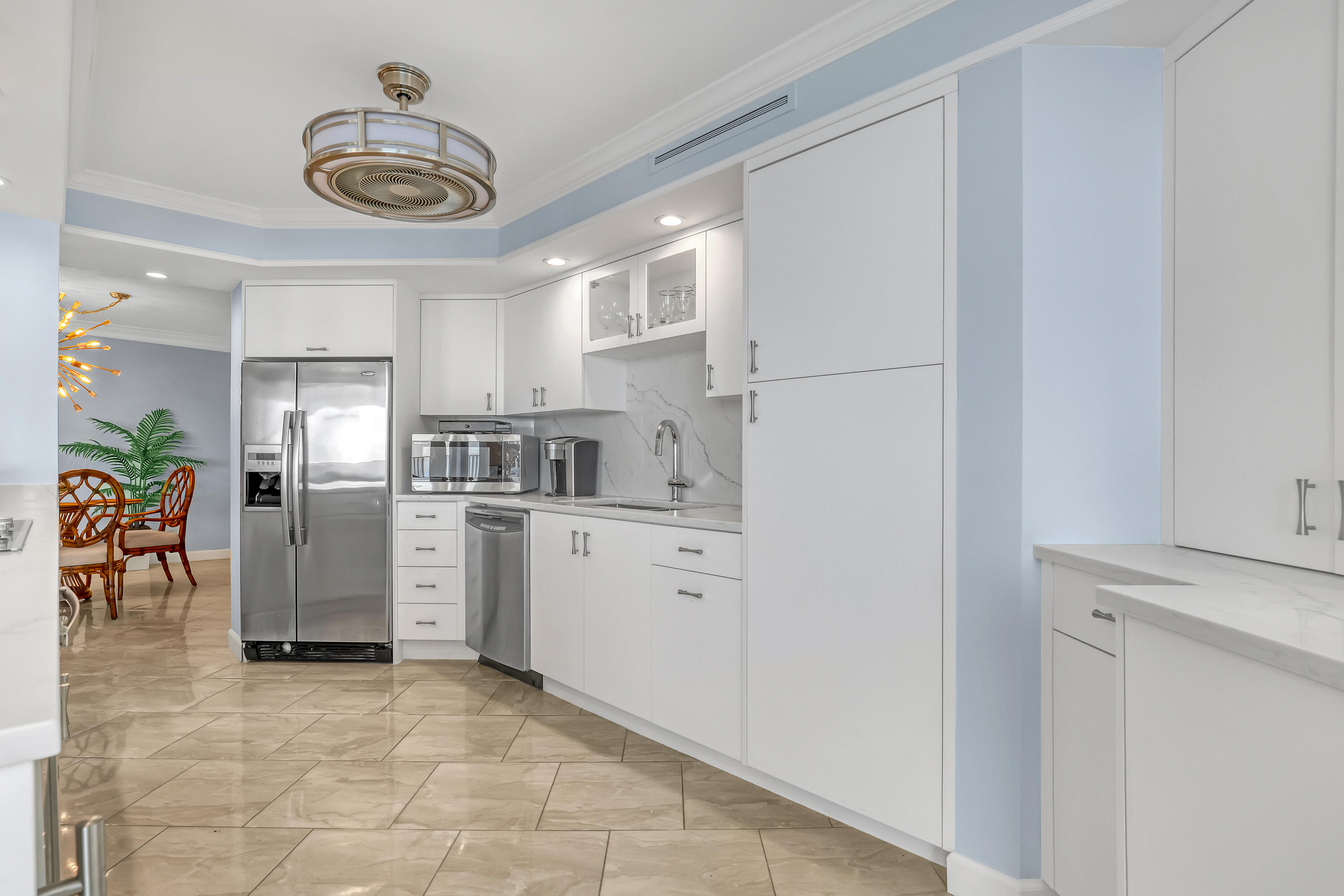 5200 N OCEAN Drive N 1201