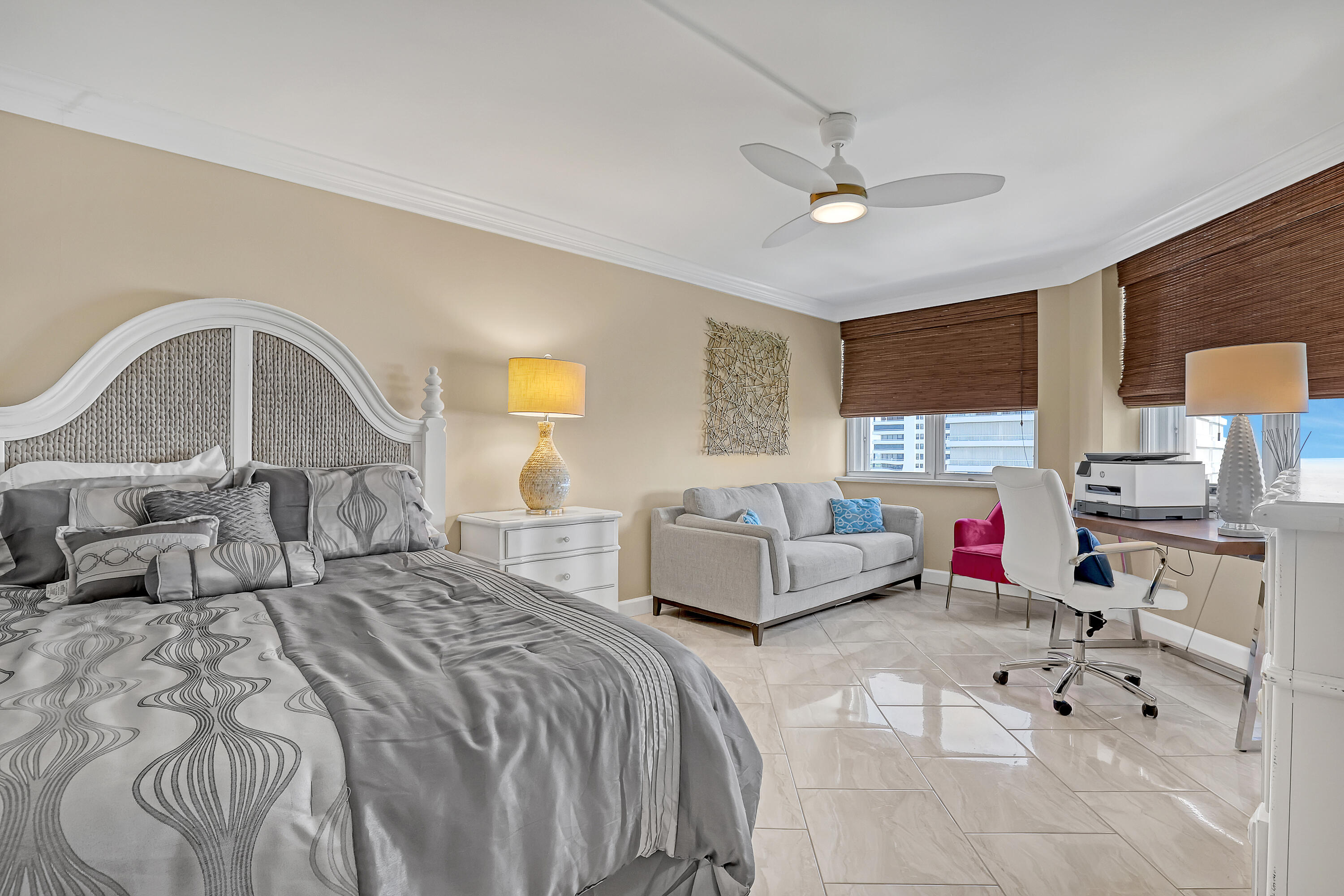 5200 N OCEAN Drive N 1201