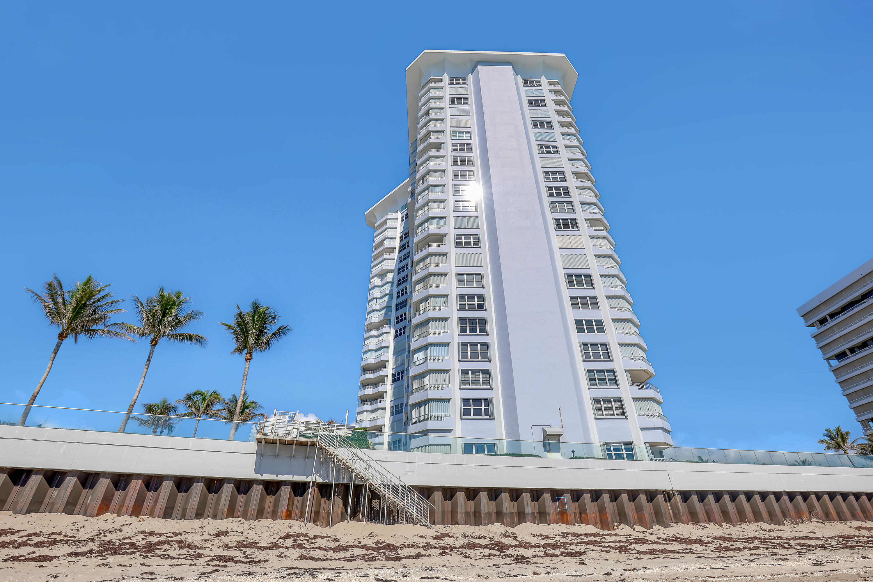 5200 N OCEAN Drive N 1201