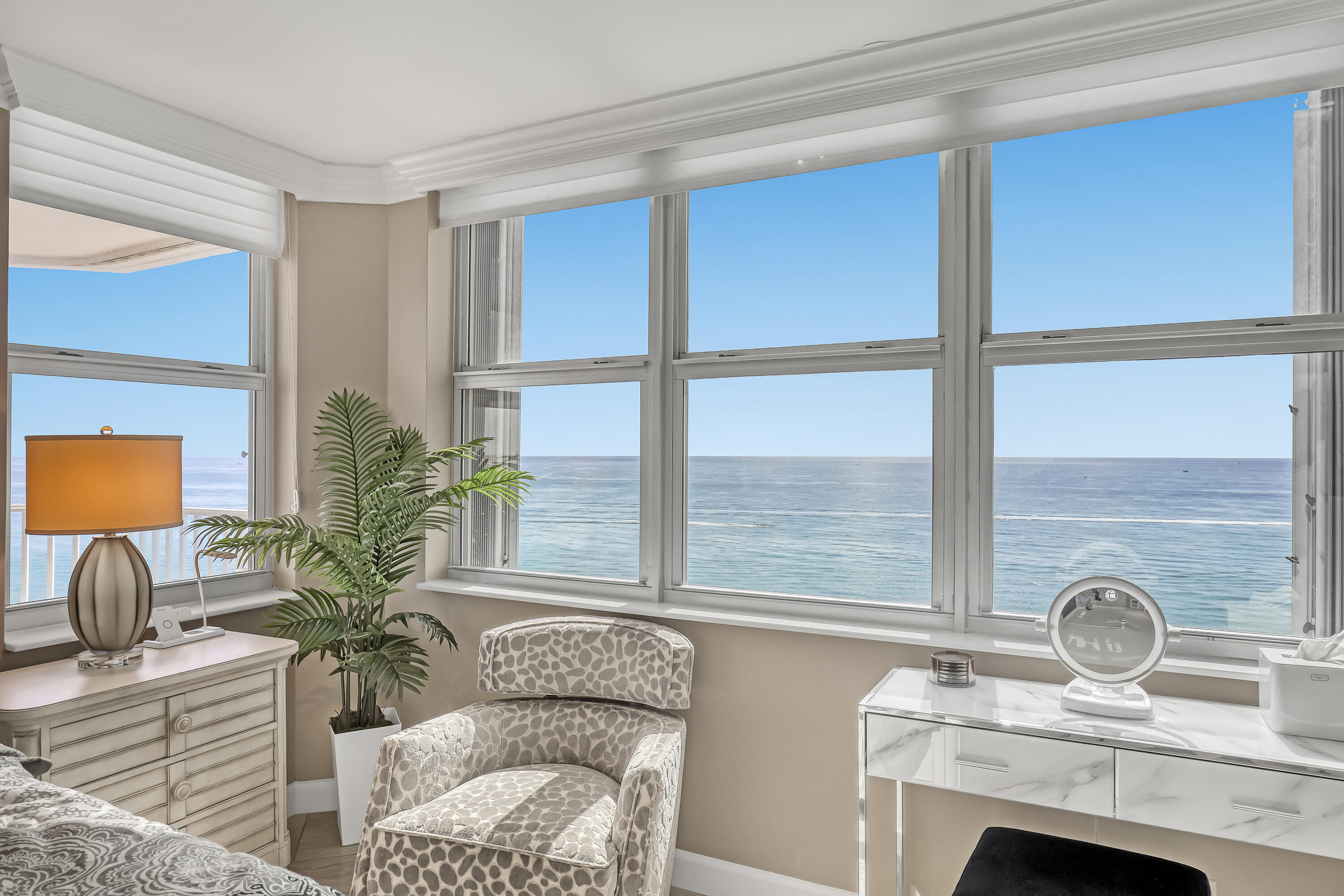 5200 N OCEAN Drive N 1201