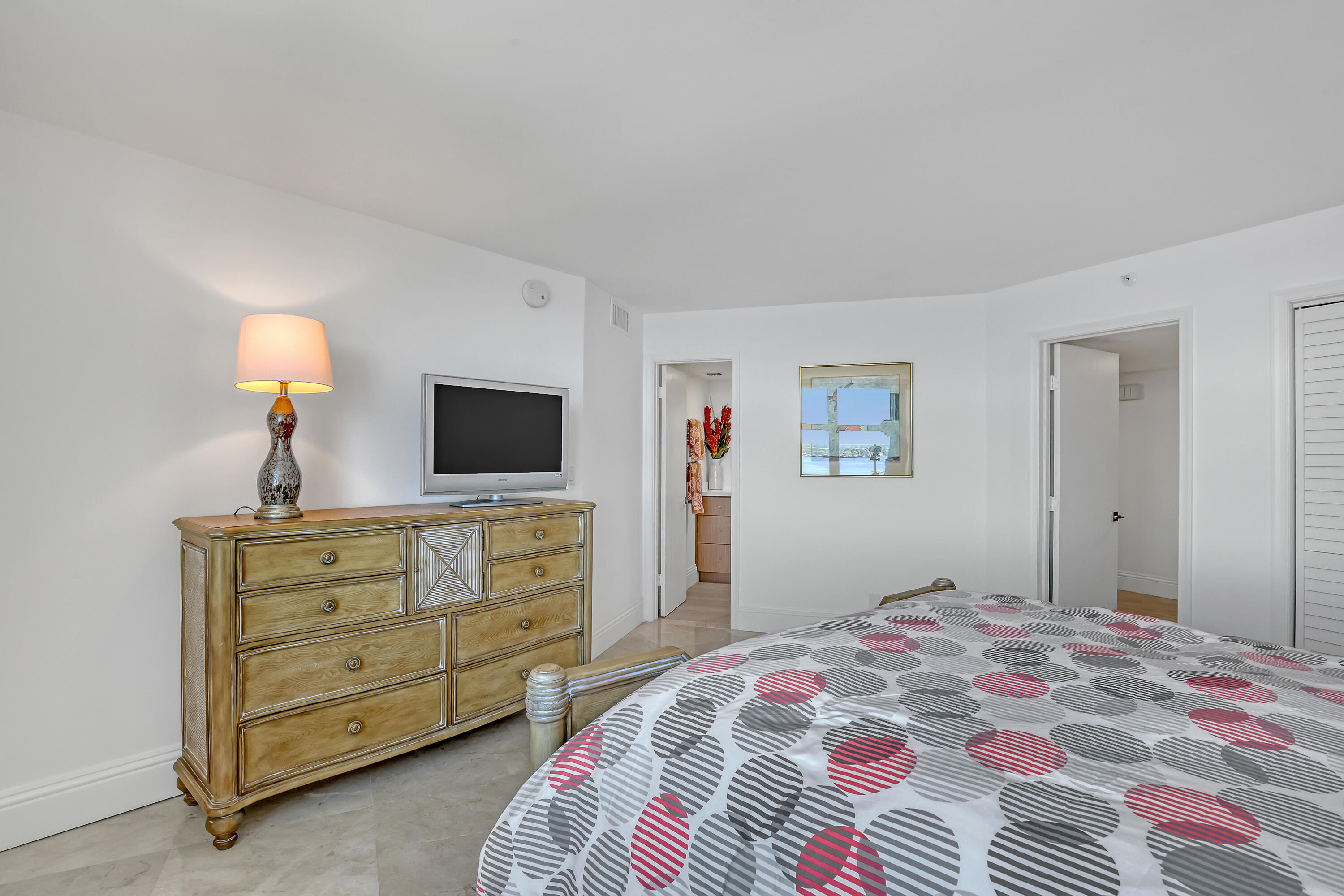 5200 N OCEAN Drive 1703