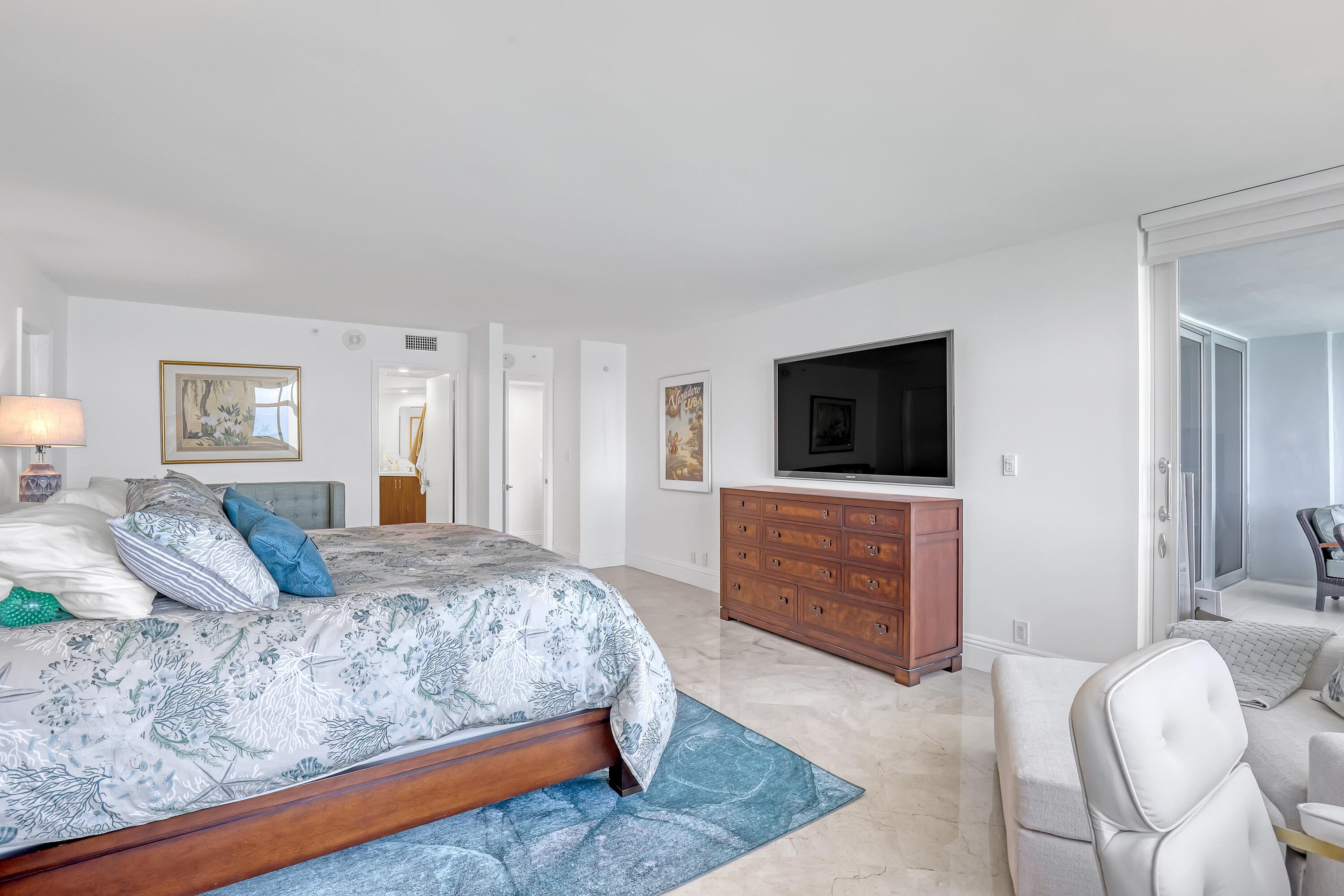 5200 N OCEAN Drive 1703