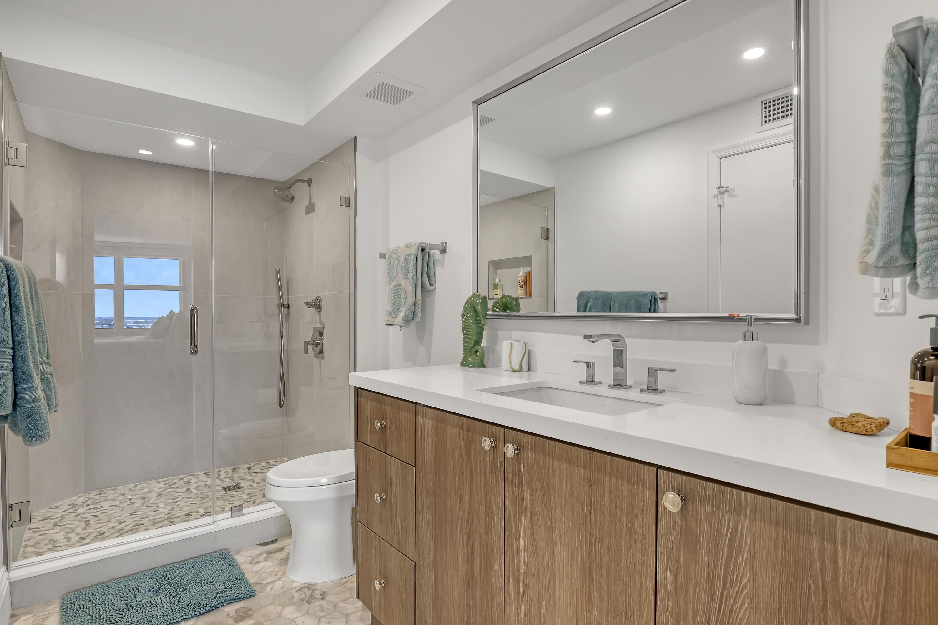 5200 N OCEAN Drive 1703