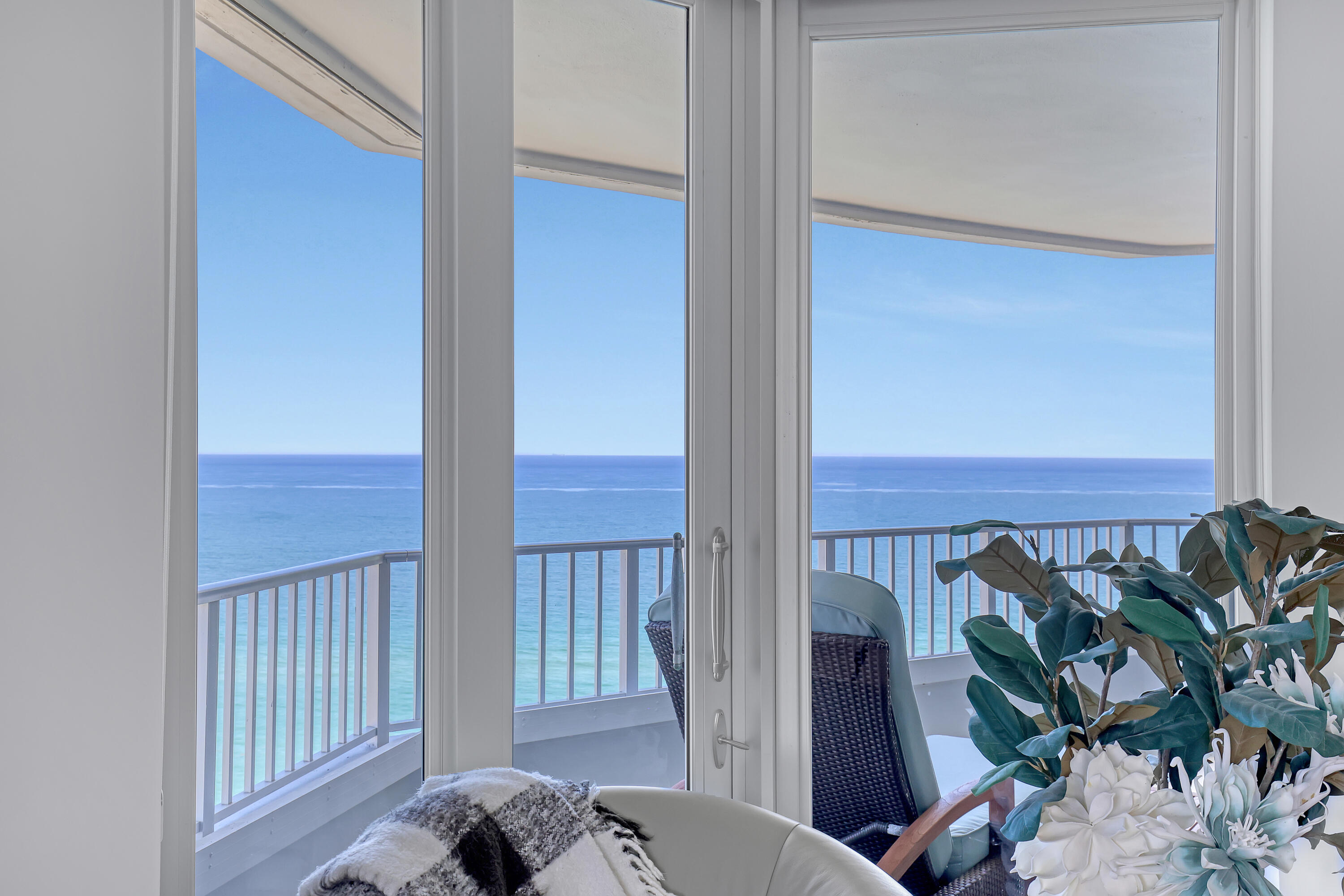 5200 N OCEAN Drive 1703