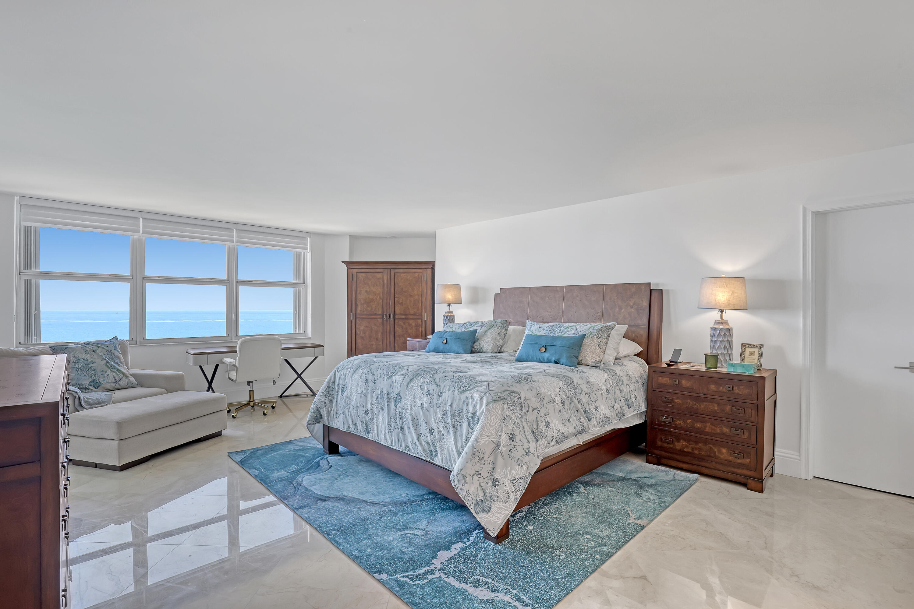 5200 N OCEAN Drive 1703