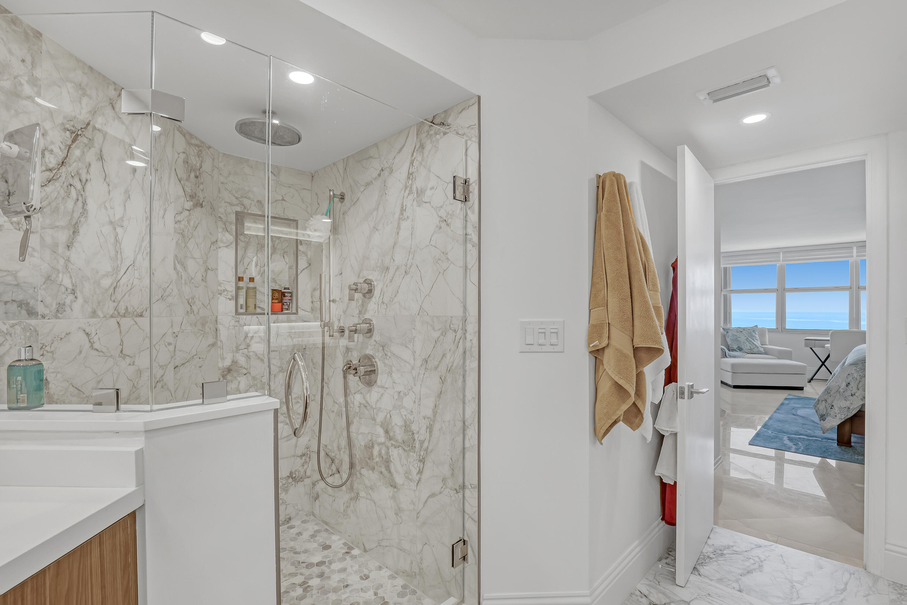 5200 N OCEAN Drive 1703