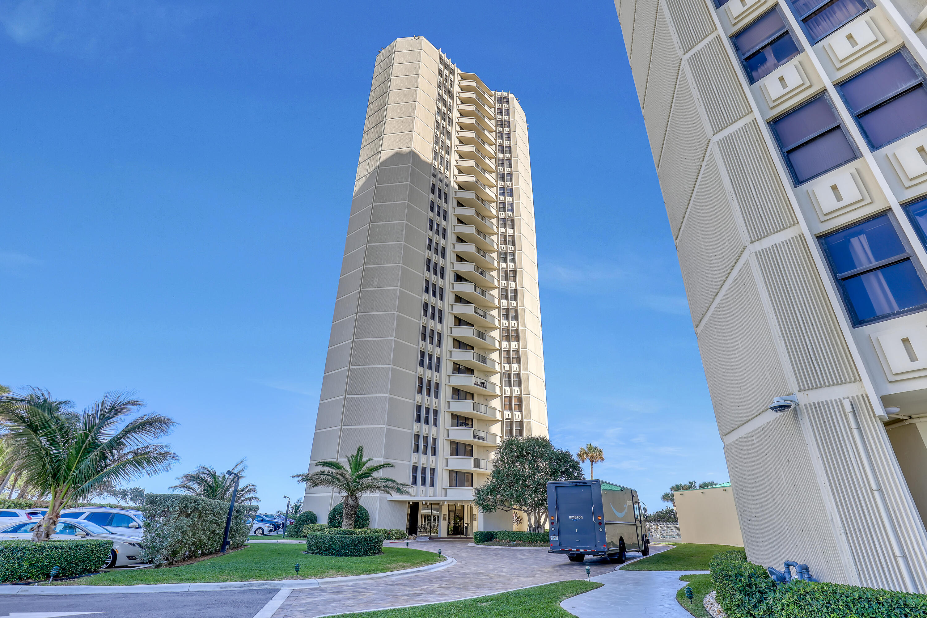 2800 N Ocean Drive A-22A