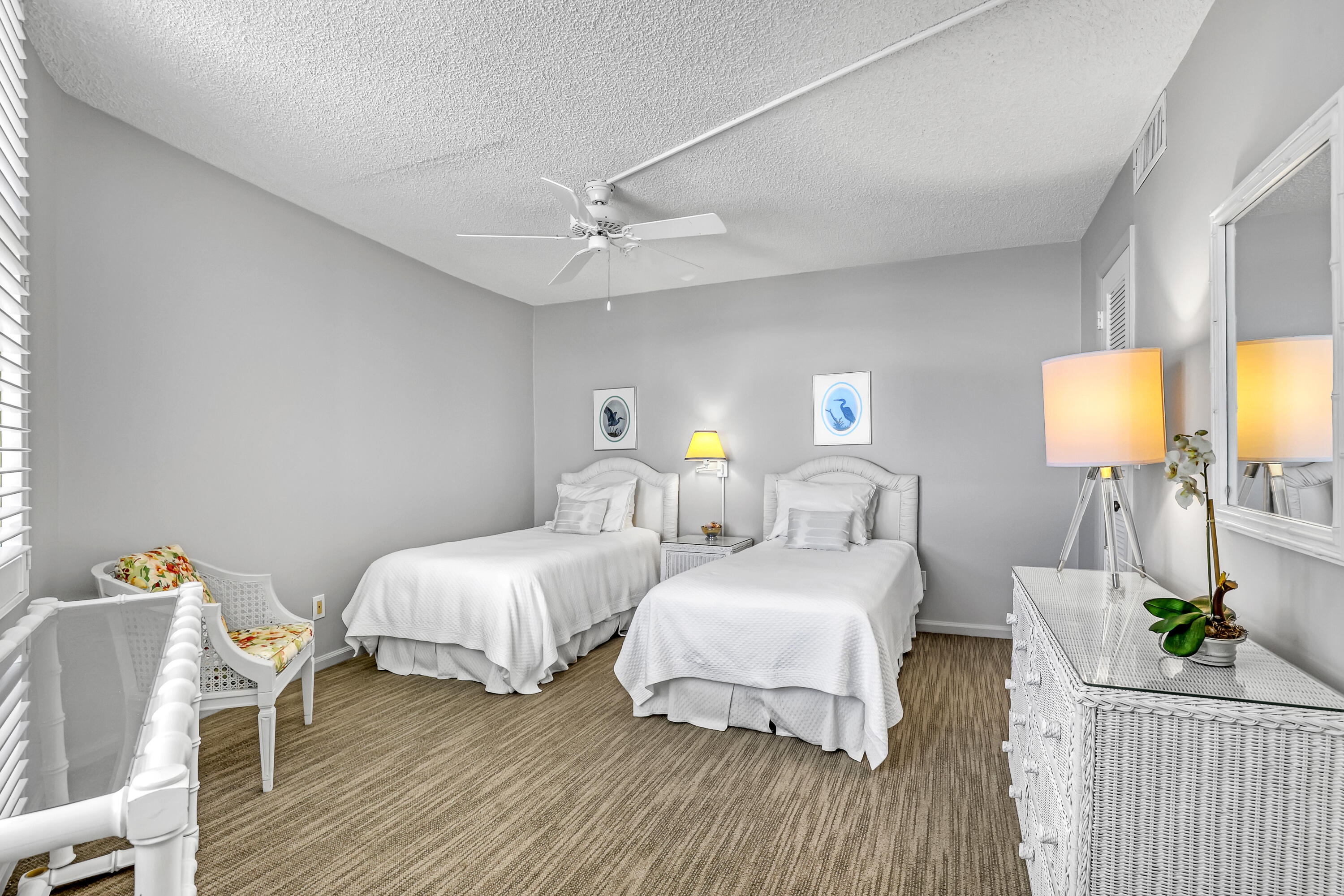 2800 N Ocean Drive A-22A