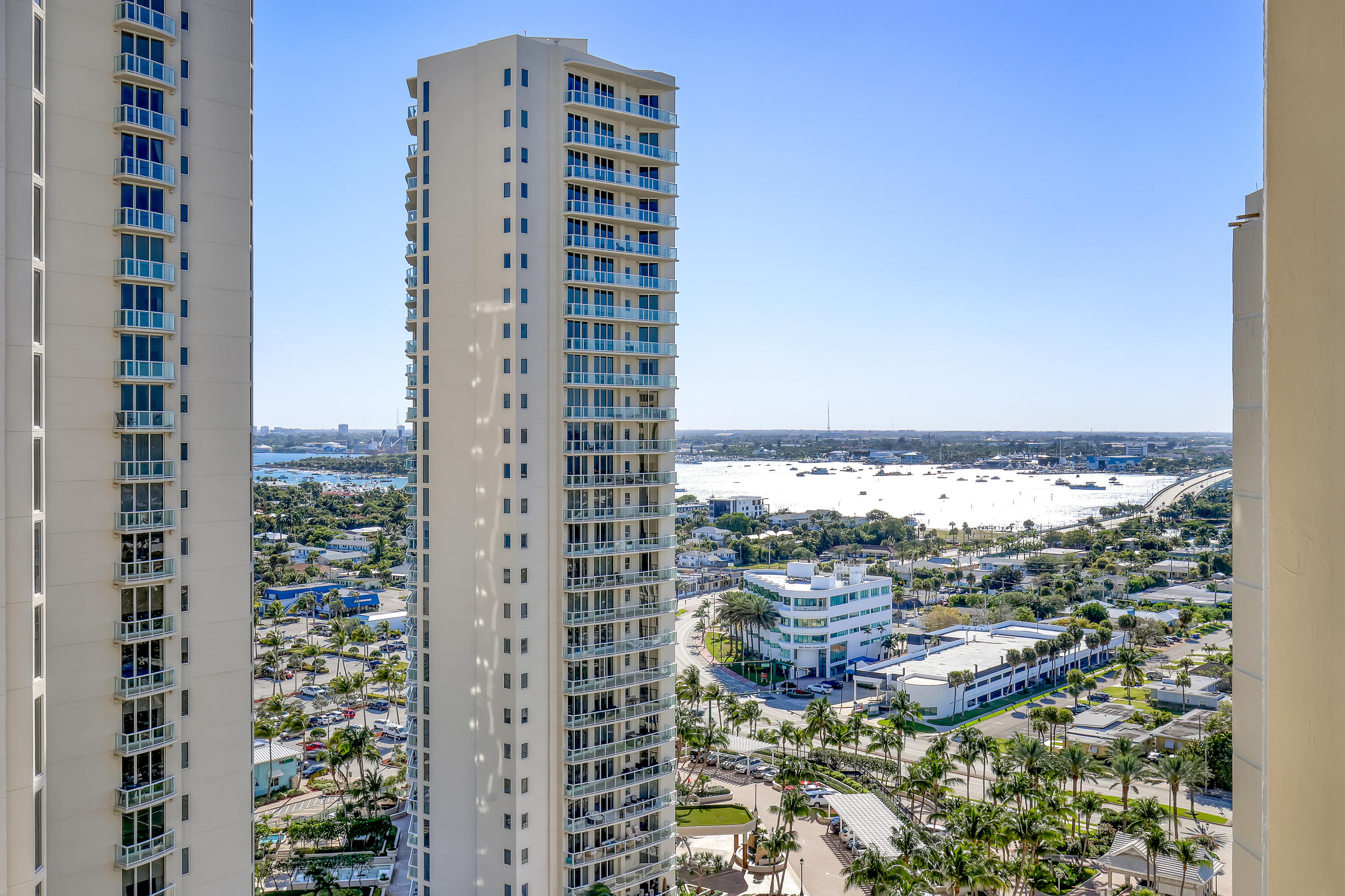 2800 N Ocean Drive A-22A