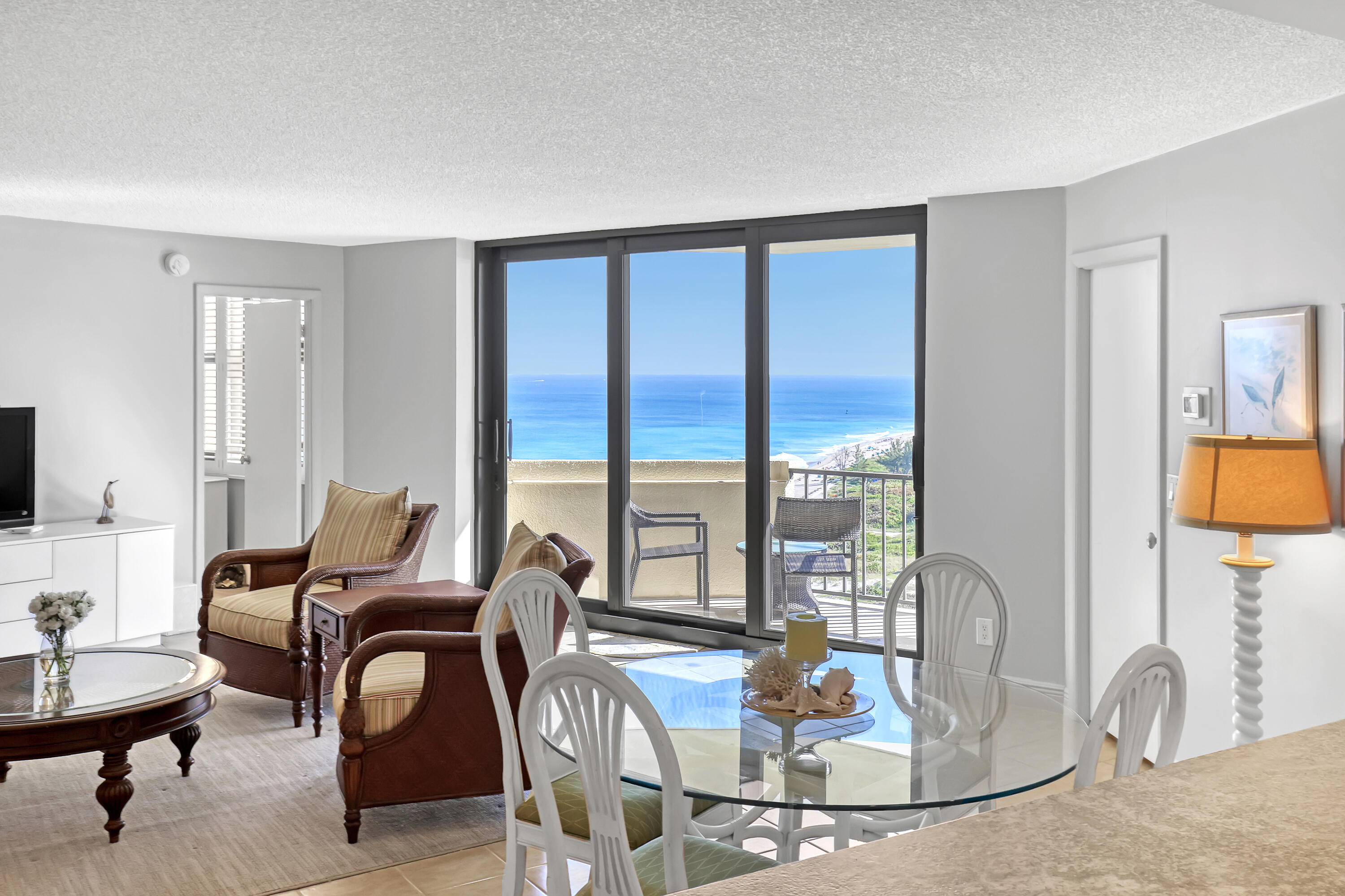 2800 N Ocean Drive A-22A