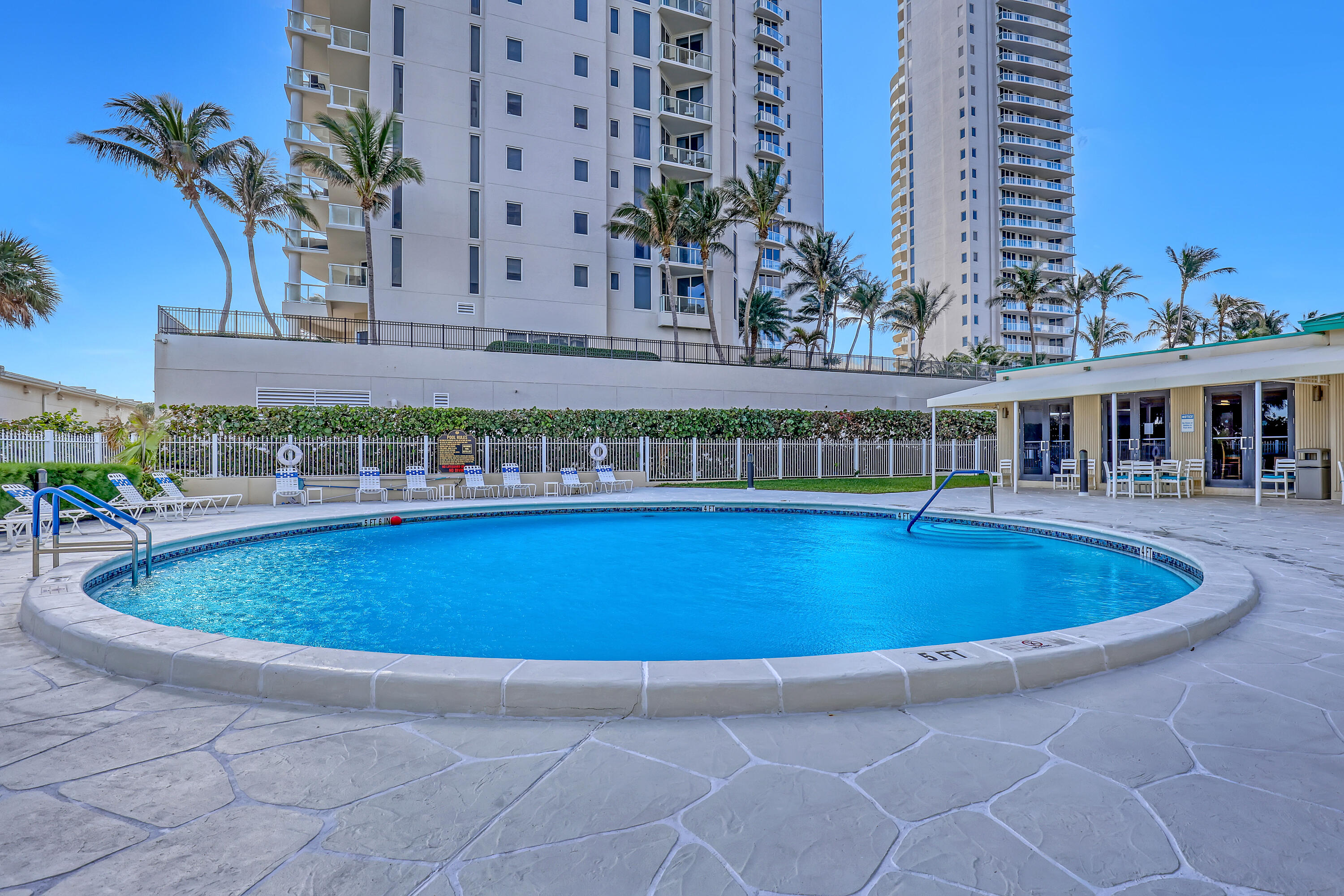 2800 N Ocean Drive A-22A