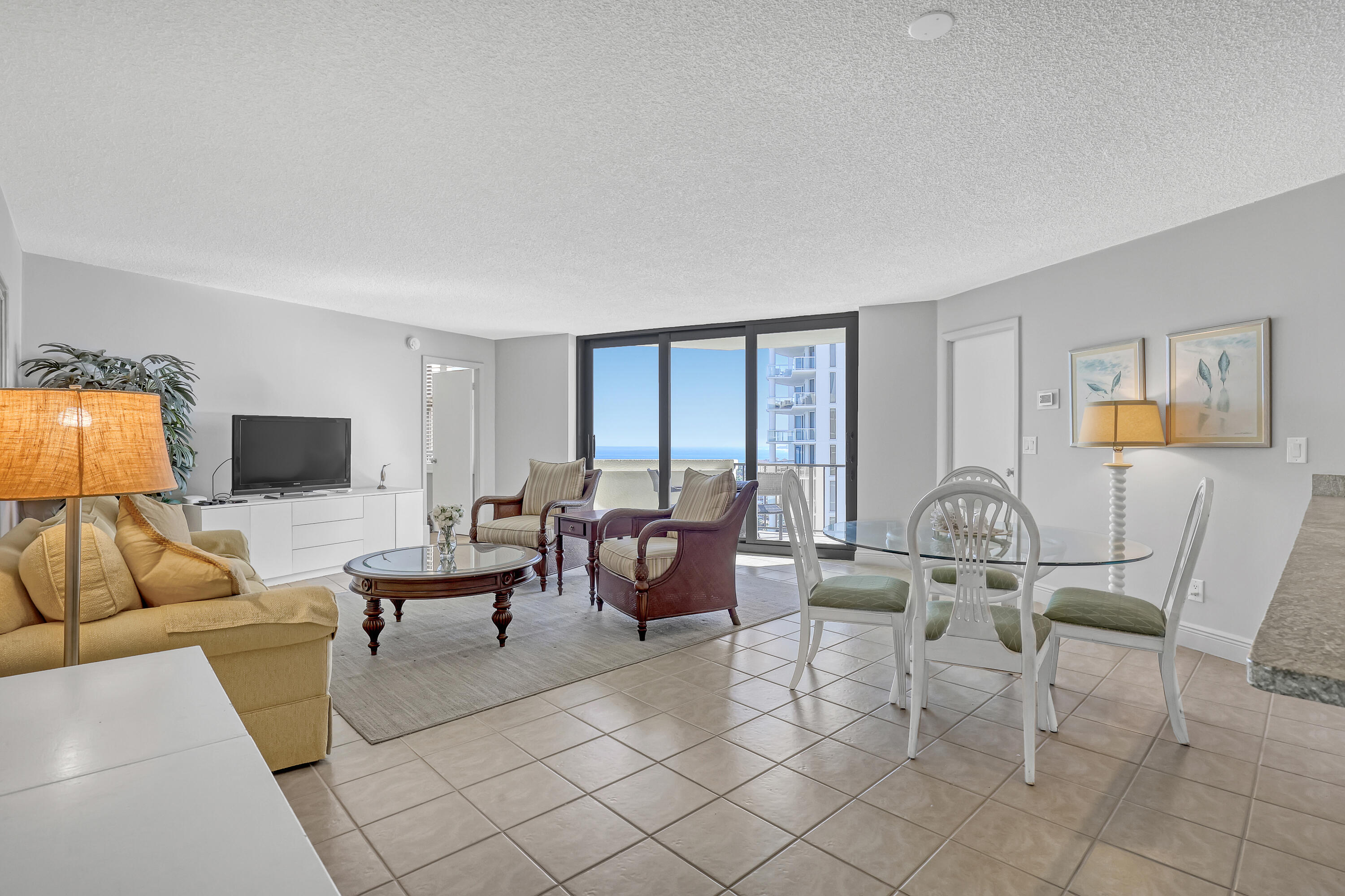 2800 N Ocean Drive A-22A