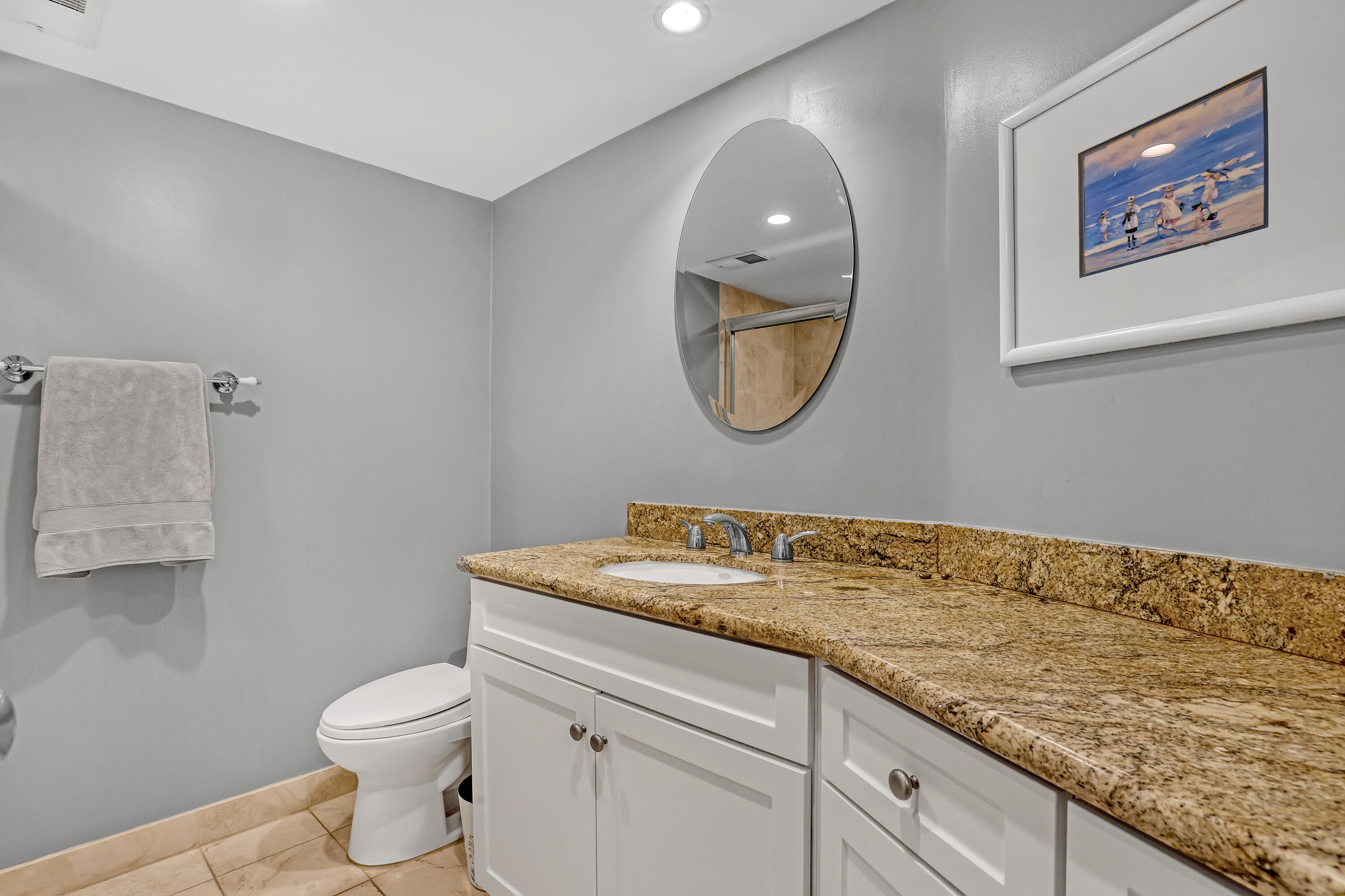 2800 N Ocean Drive A-22A