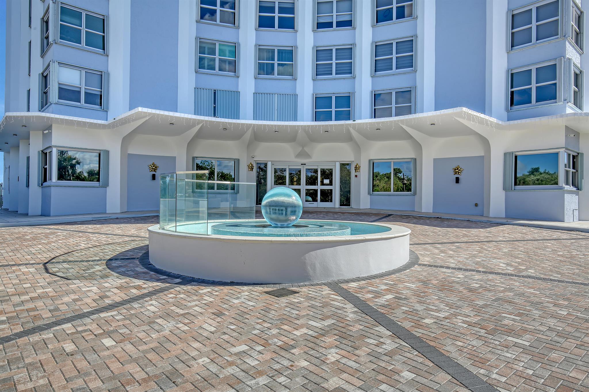 5200 N Ocean Drive 904