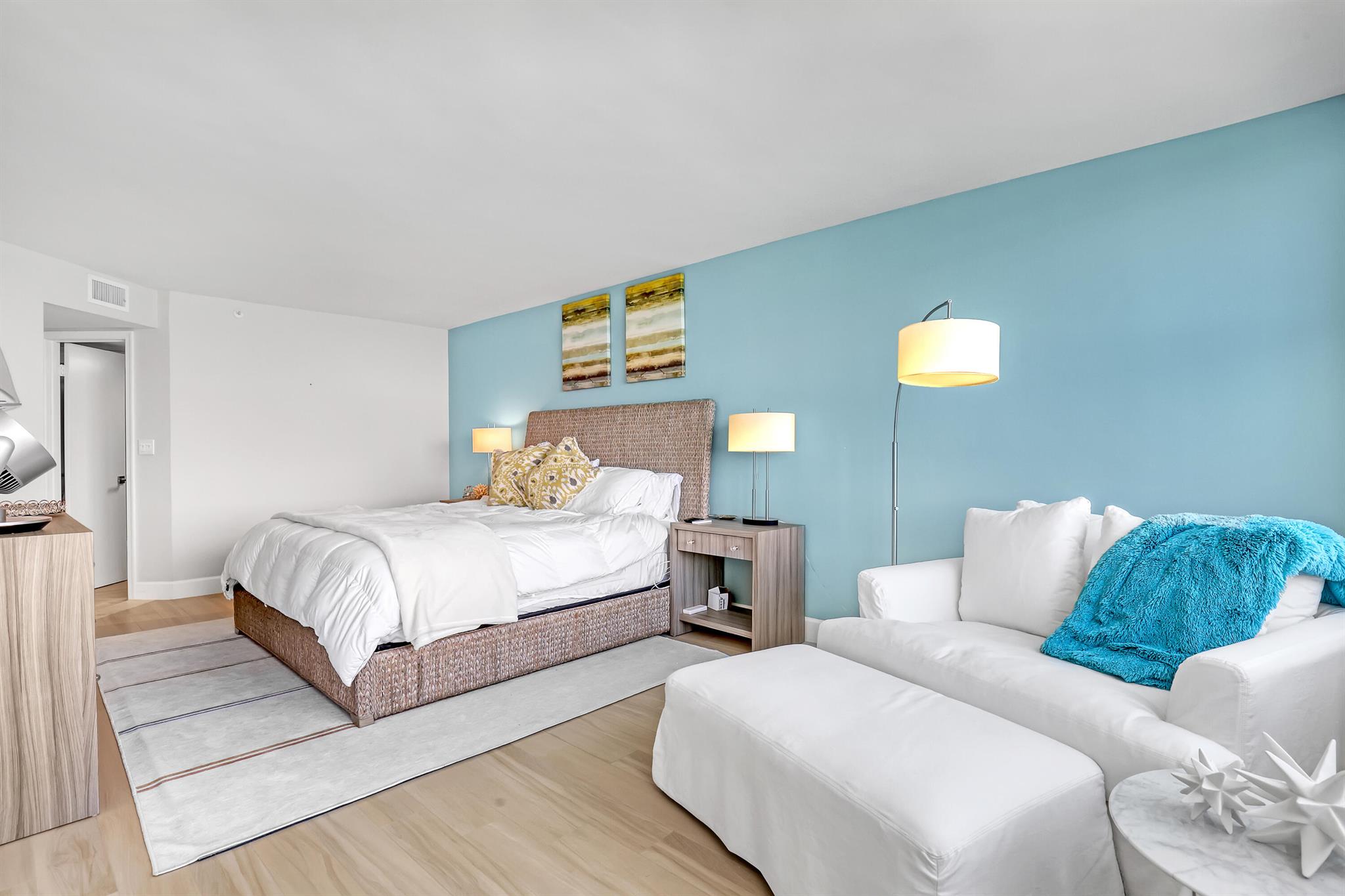 5200 N Ocean Drive 1203