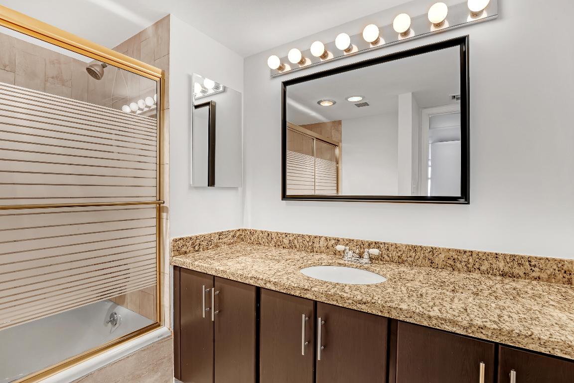 5200 N Ocean Drive 1004