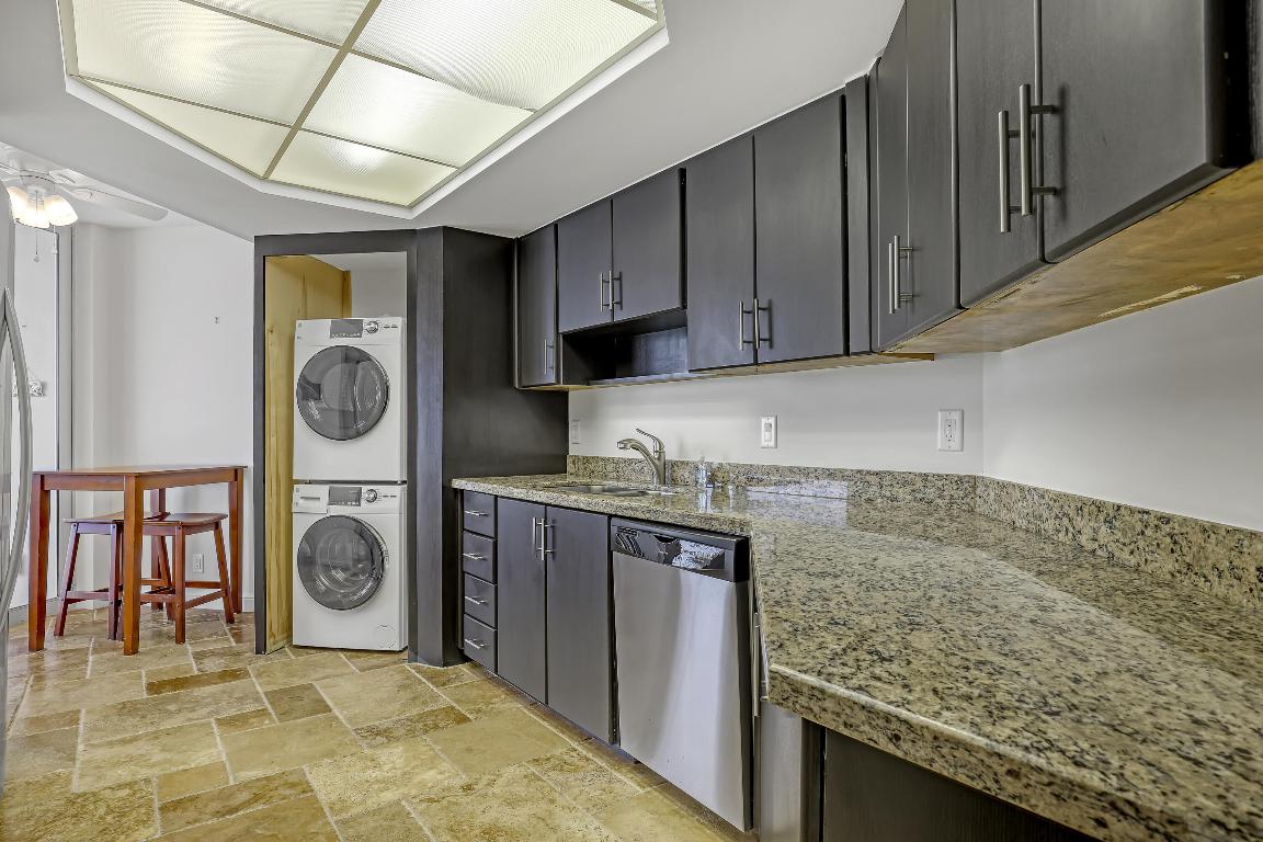 5200 N Ocean Drive 1004