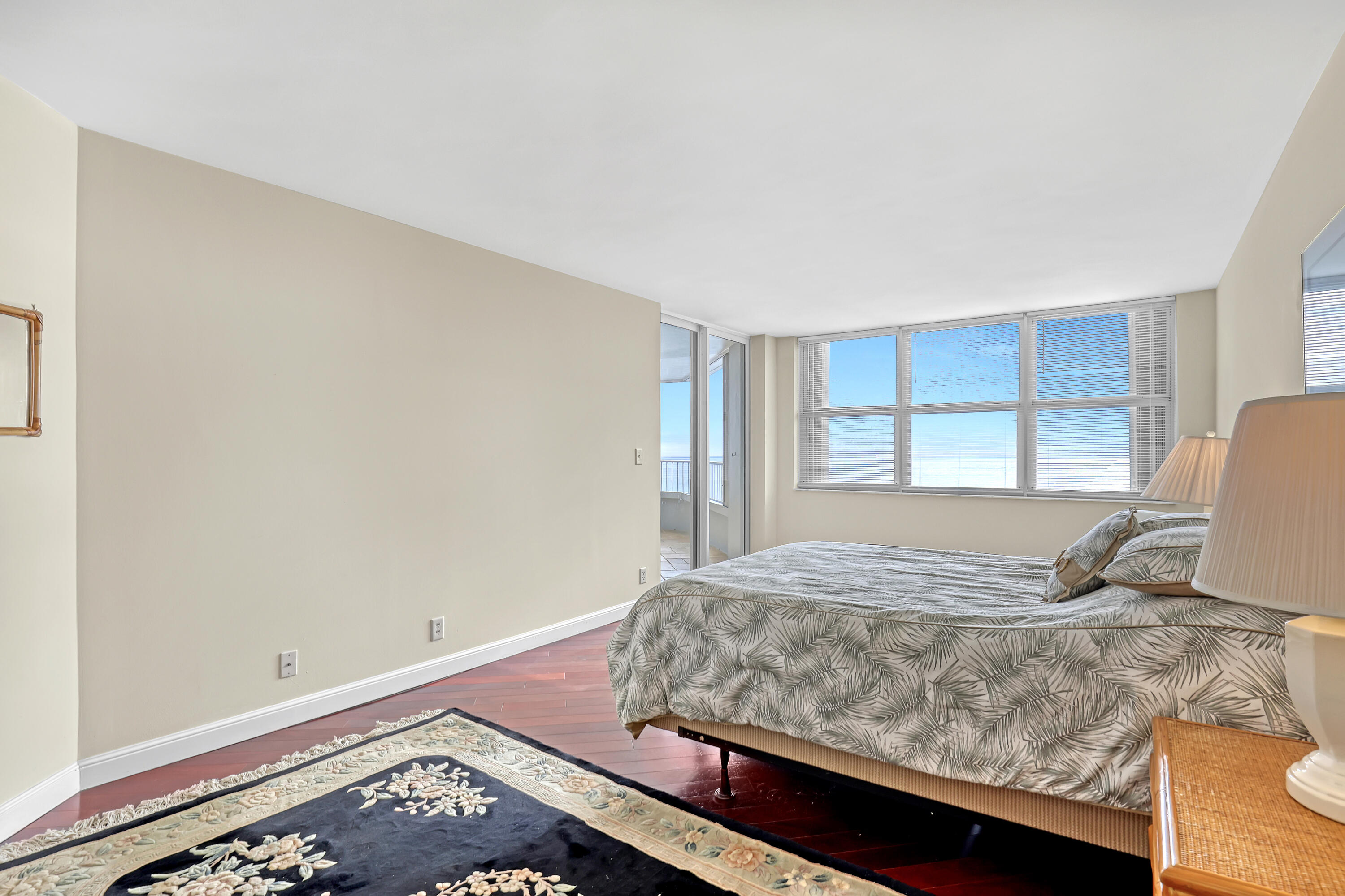 5200 N Ocean Drive 1004