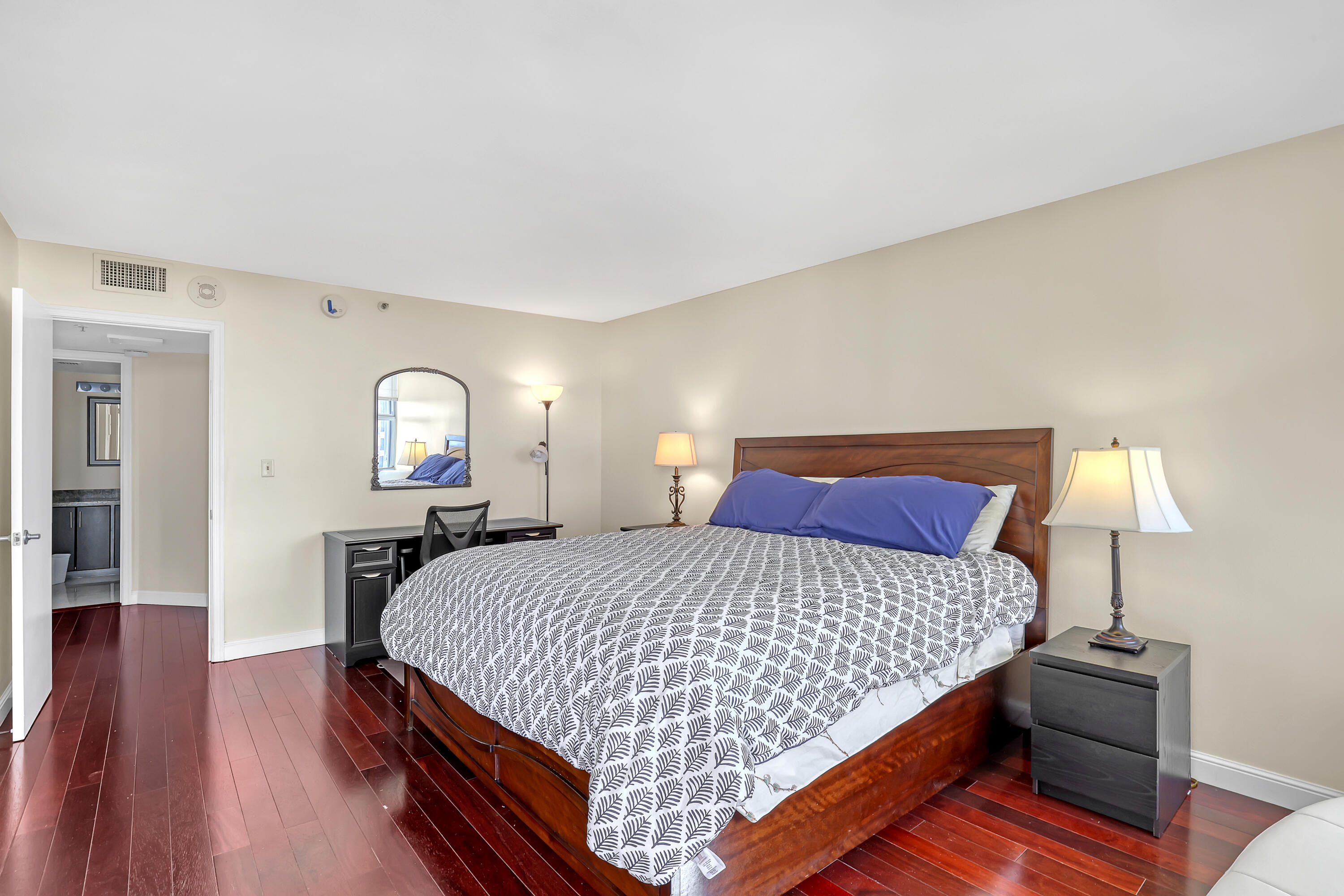 5200 N Ocean Drive 1004